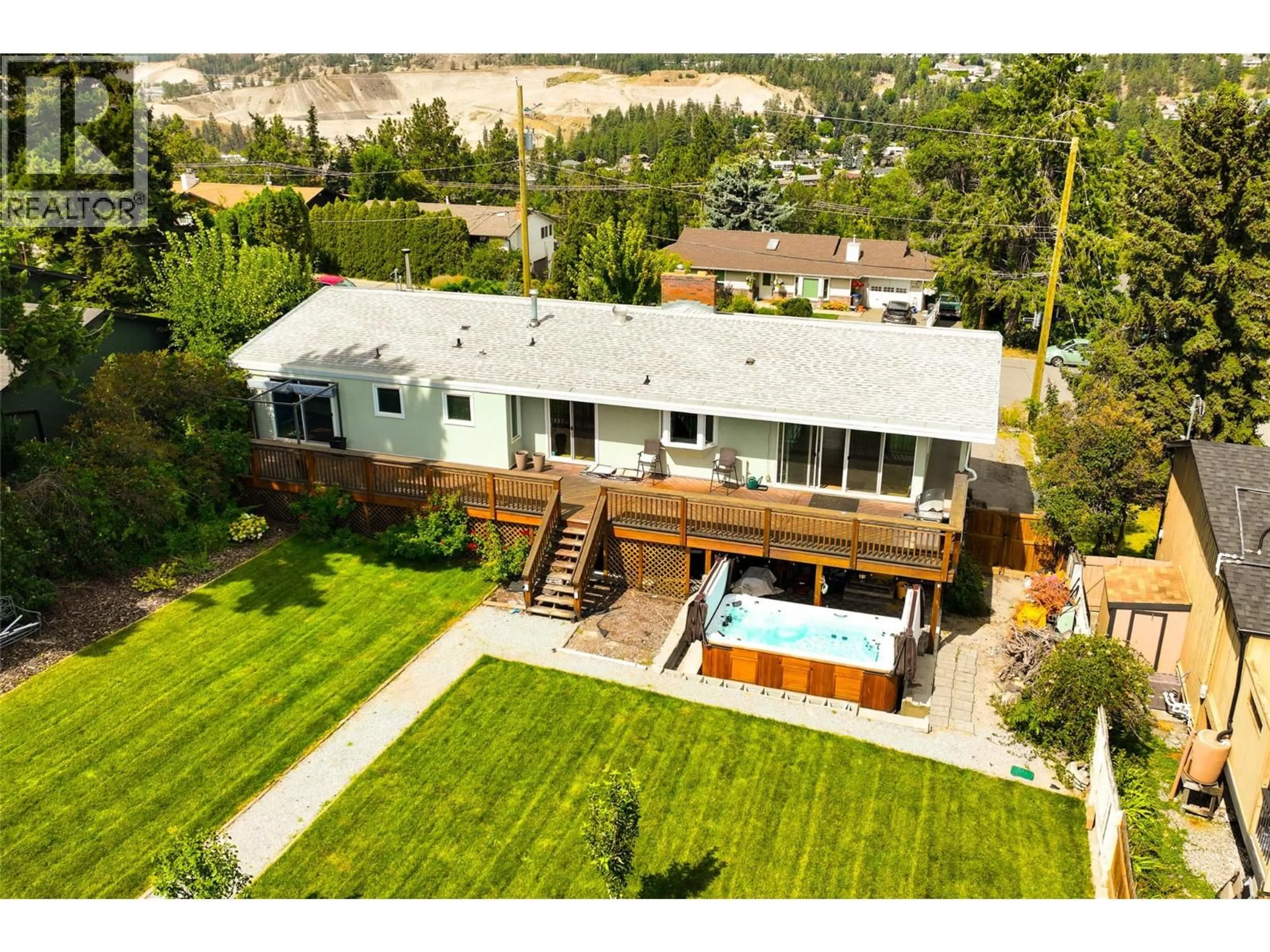 A pic from outside/outdoor area/front of a property/back of a property/a pic from drone, unknown for 2415 COLLINGWOOD ROAD, West Kelowna British Columbia V1Z2C3