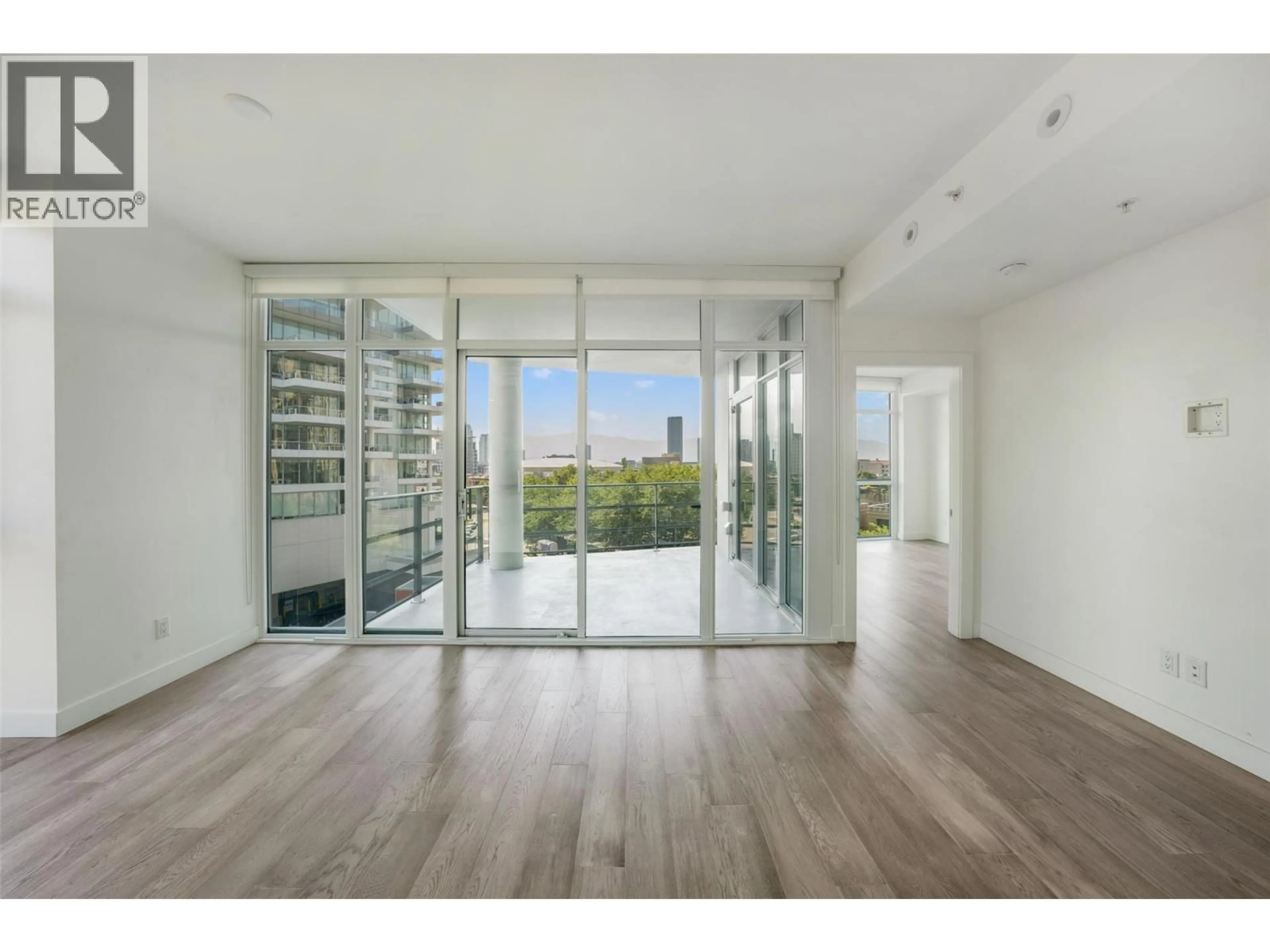Unknown for 505 - 1151 SUNSET DRIVE, Kelowna British Columbia V1Y0G2