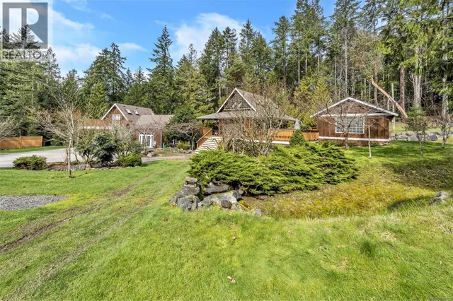 2812 SOUTHEY POINT ROAD, Salt Spring 5