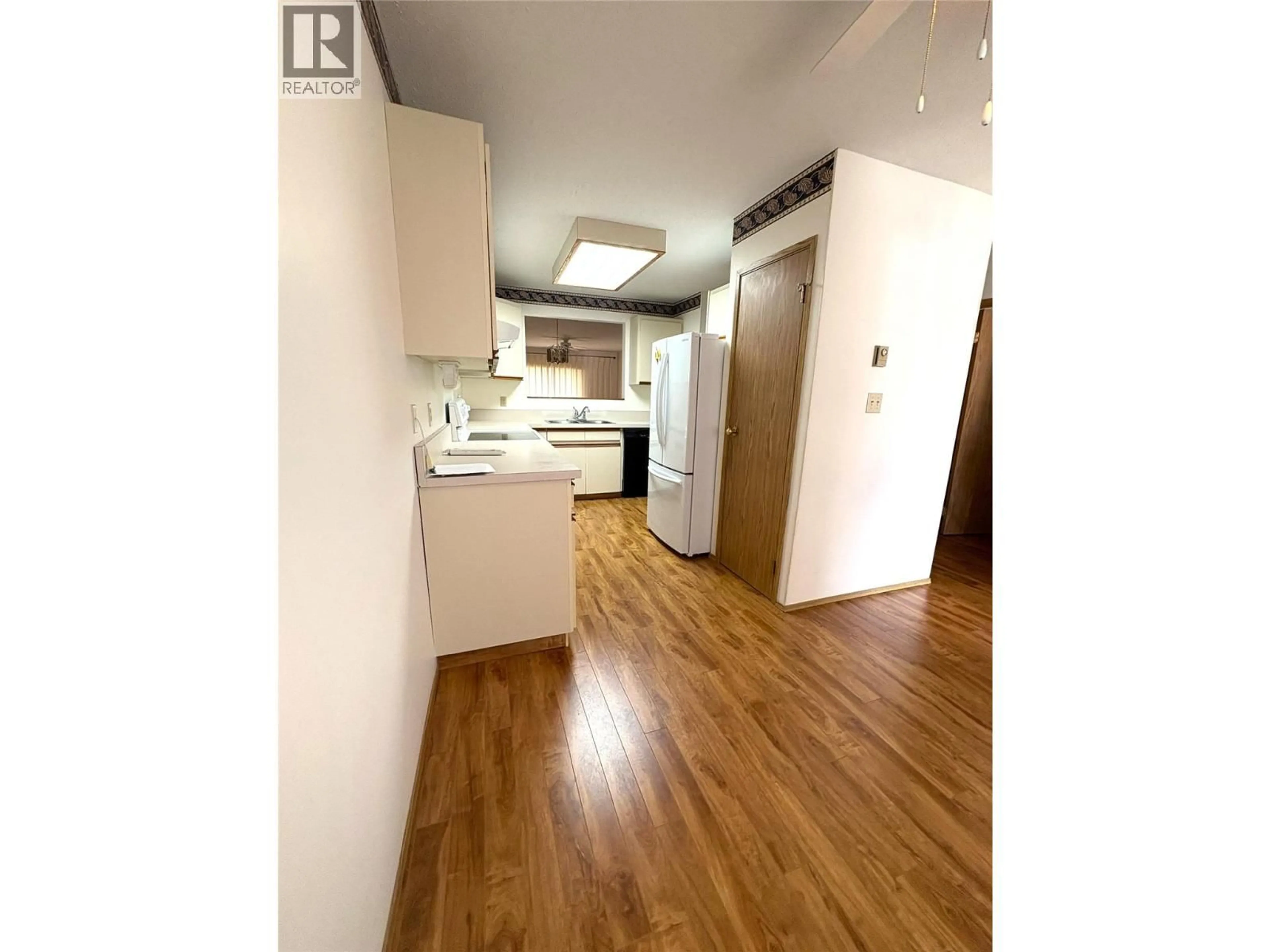 Standard kitchen, wood/laminate floor for 2 - 815 11TH AVENUE, Keremeos British Columbia V0X1N3
