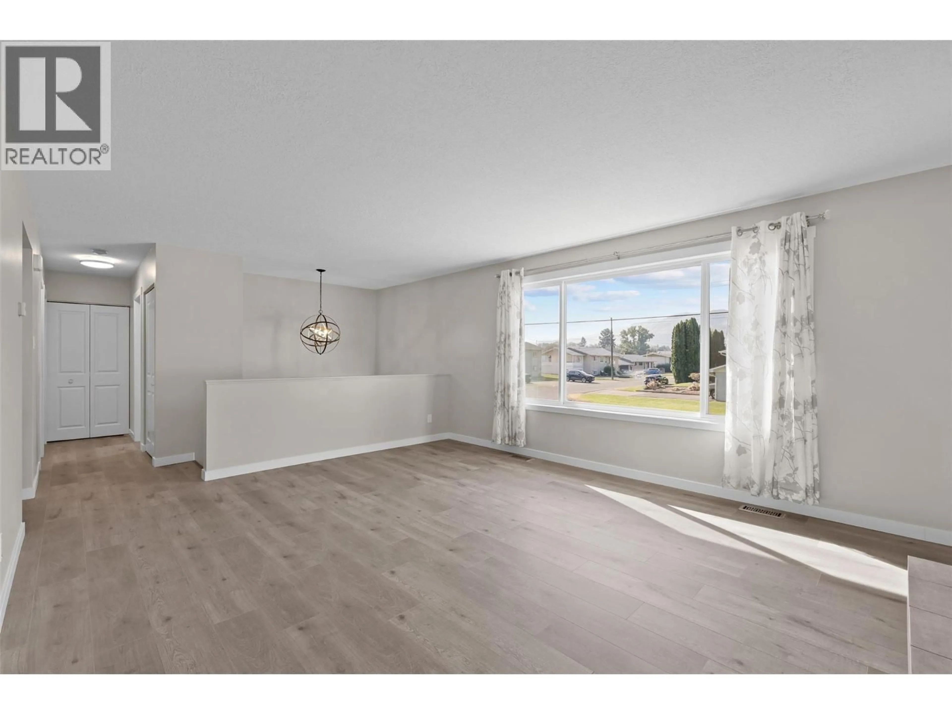 A pic of a room for 669 VALDES DRIVE, Kamloops British Columbia V2B5J1