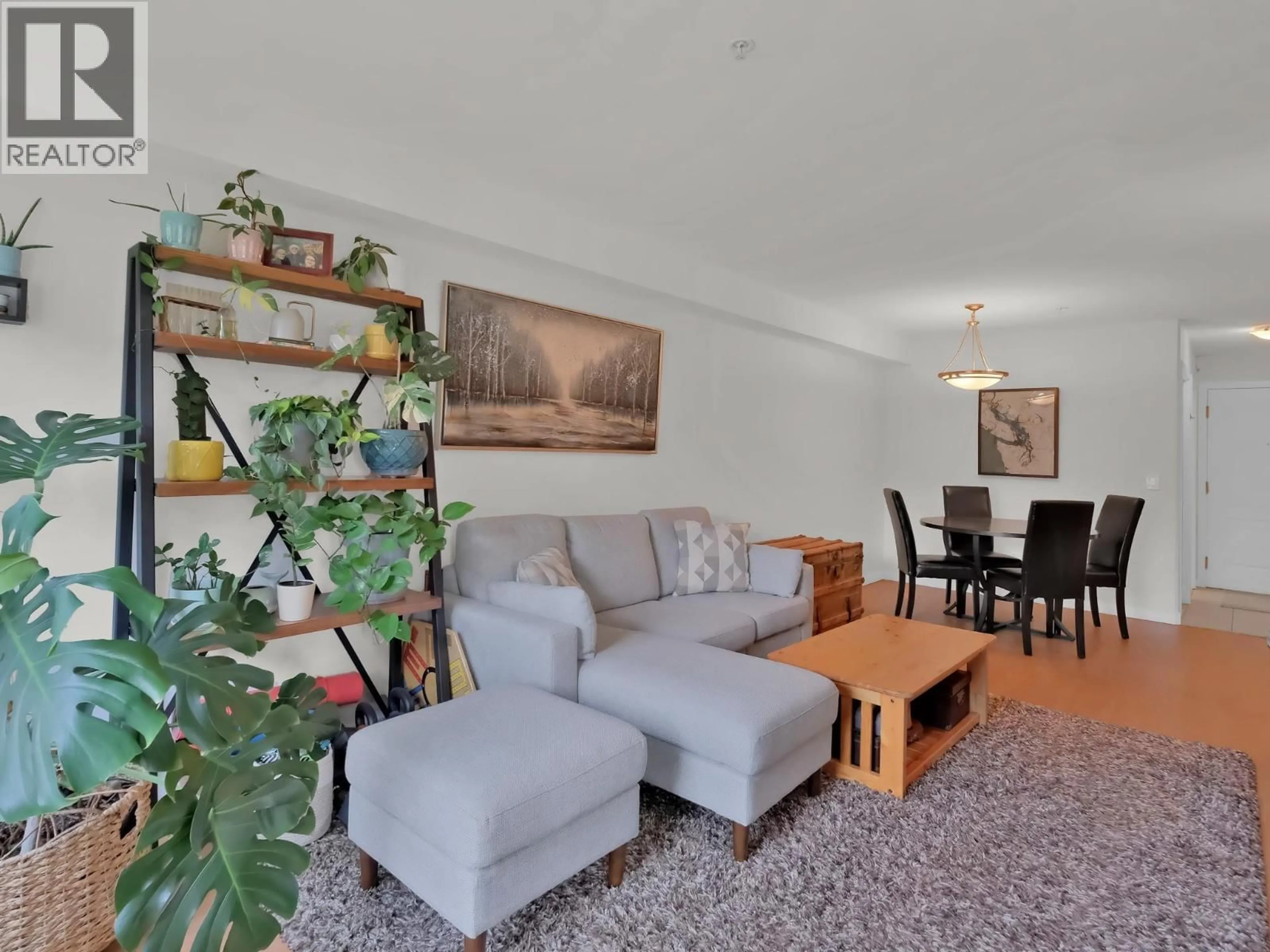 Living room with furniture, unknown for 102 - 260 FRANKLYN ROAD, Kelowna British Columbia V1X8C1