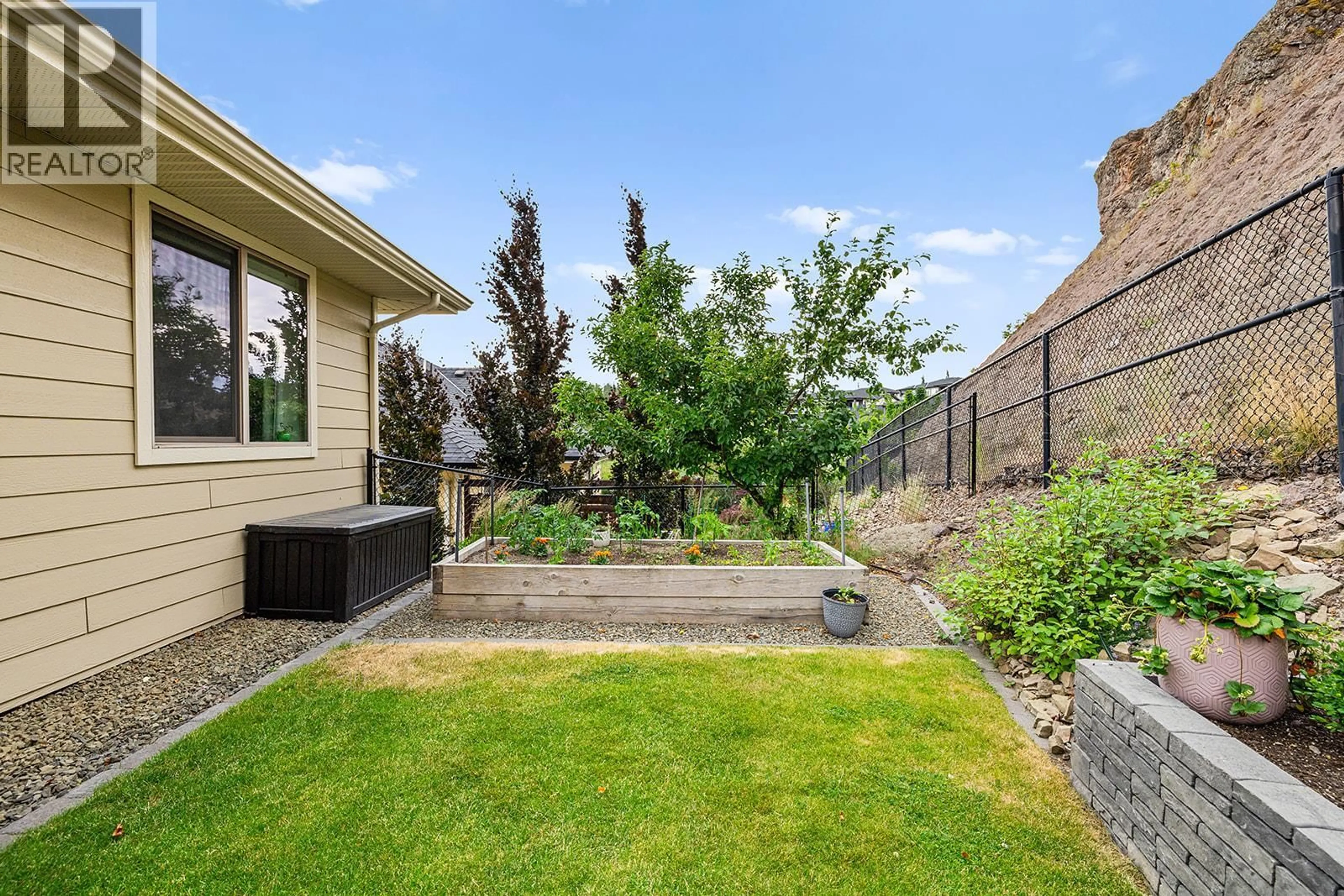 Patio, street for 190 WILDEN RIDGE DRIVE, Kelowna British Columbia V1V2Z9