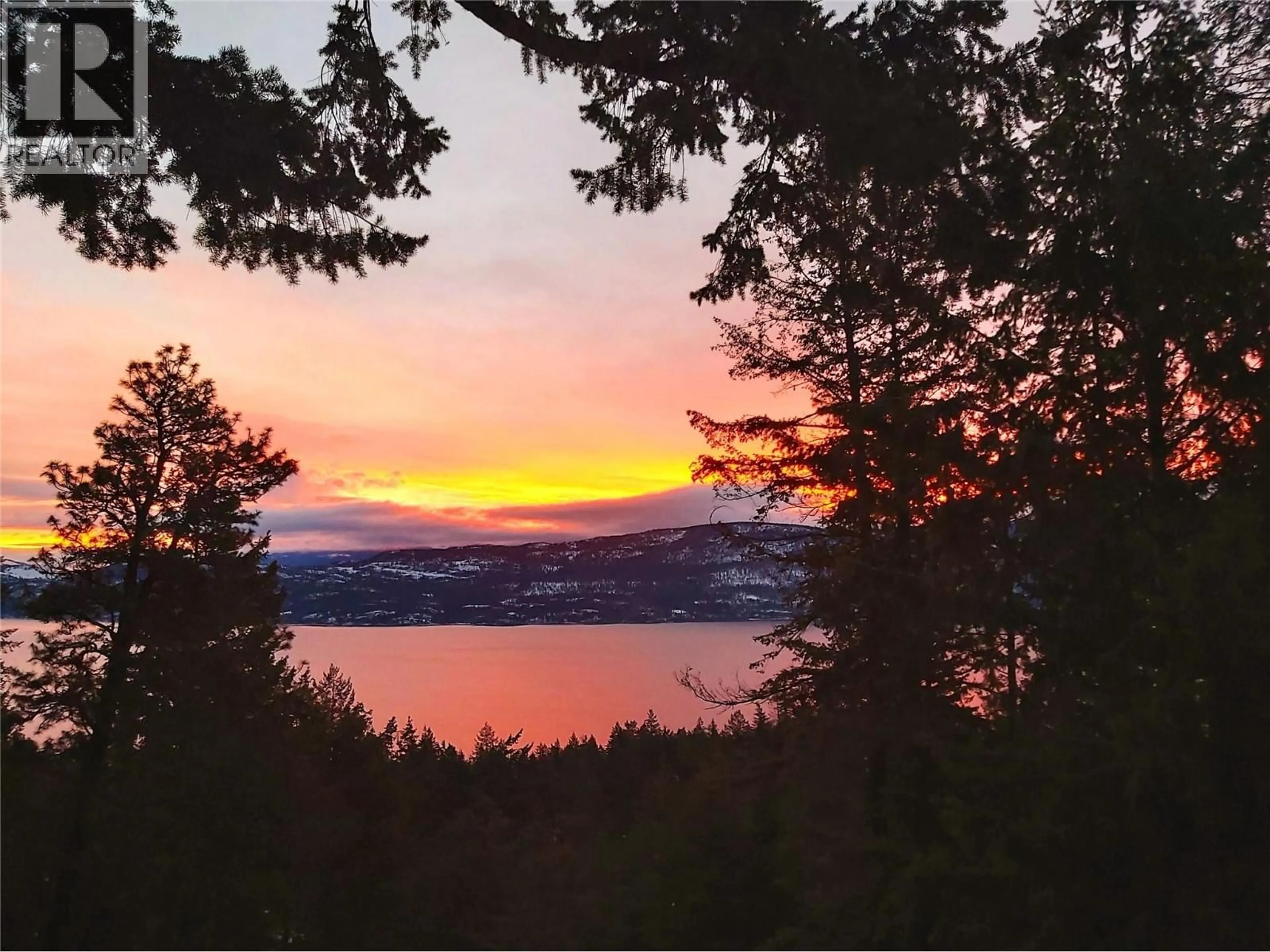 Blurry image for 9333 WINCHESTER ROAD, Vernon British Columbia V1H2E1