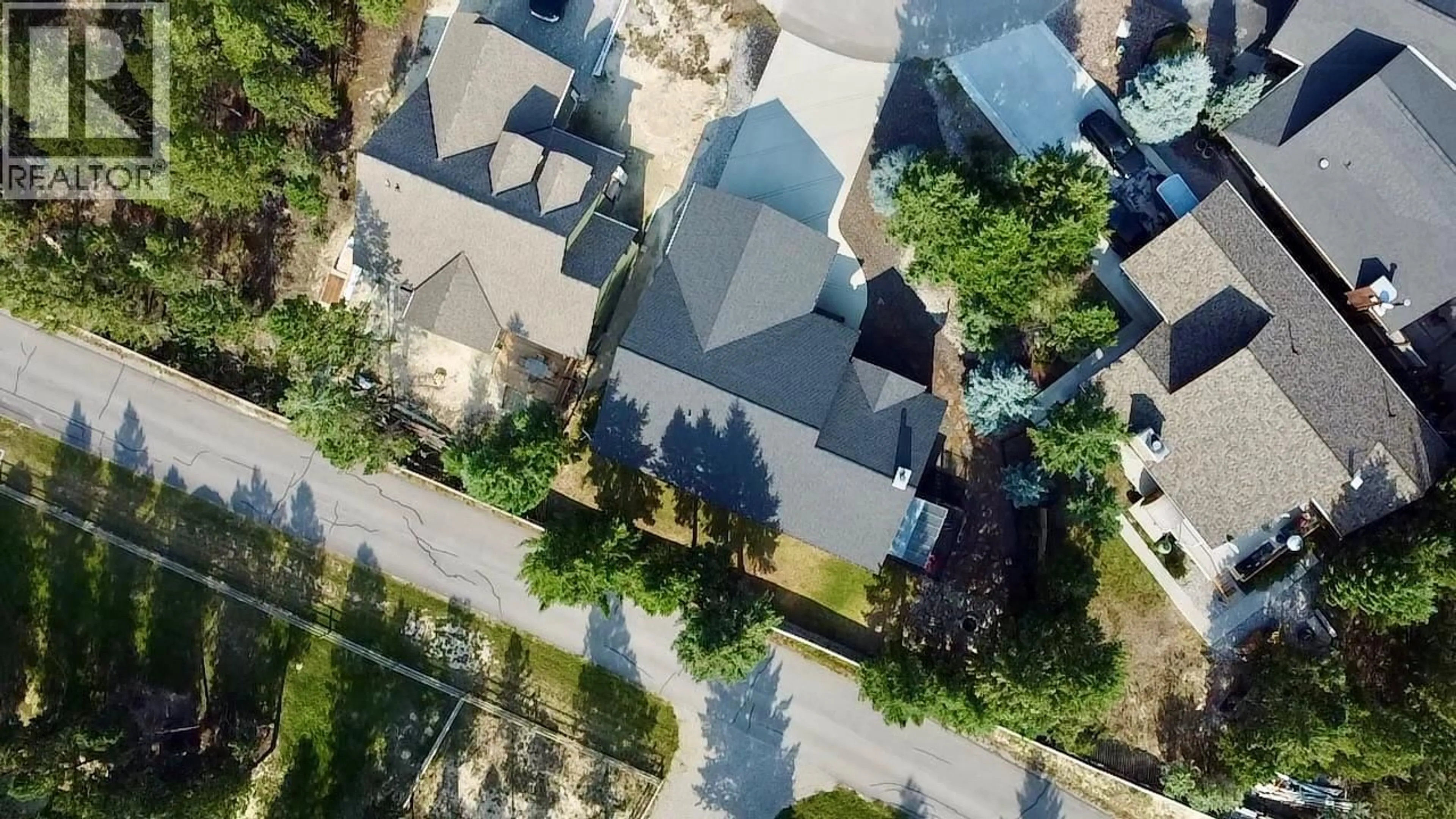 A pic from outside/outdoor area/front of a property/back of a property/a pic from drone, street for 948 COPPER POINT WAY, Invermere British Columbia V0A1K3