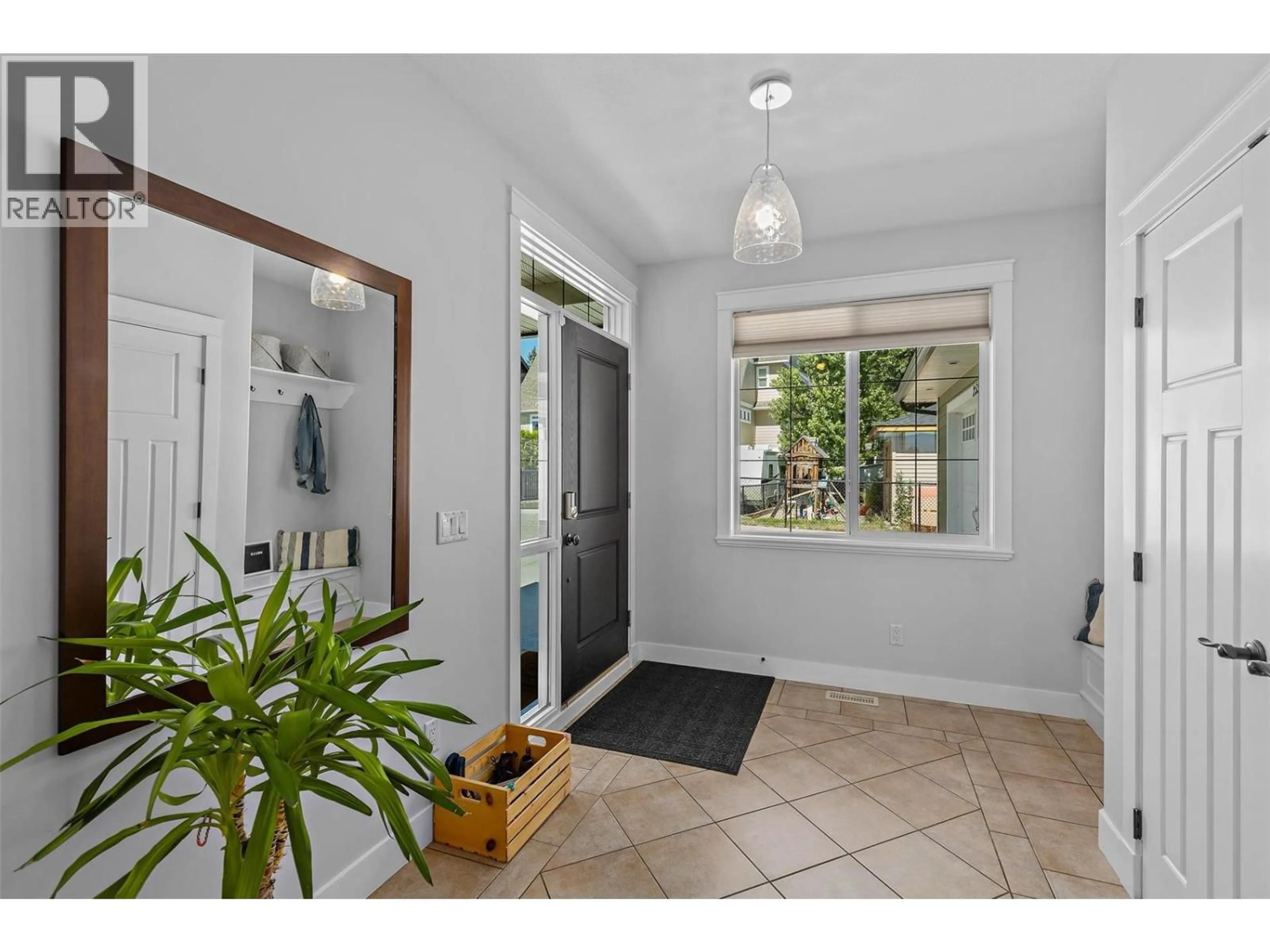 Indoor entryway for 2555 TALLUS RIDGE DRIVE, West Kelowna British Columbia V4T3A6