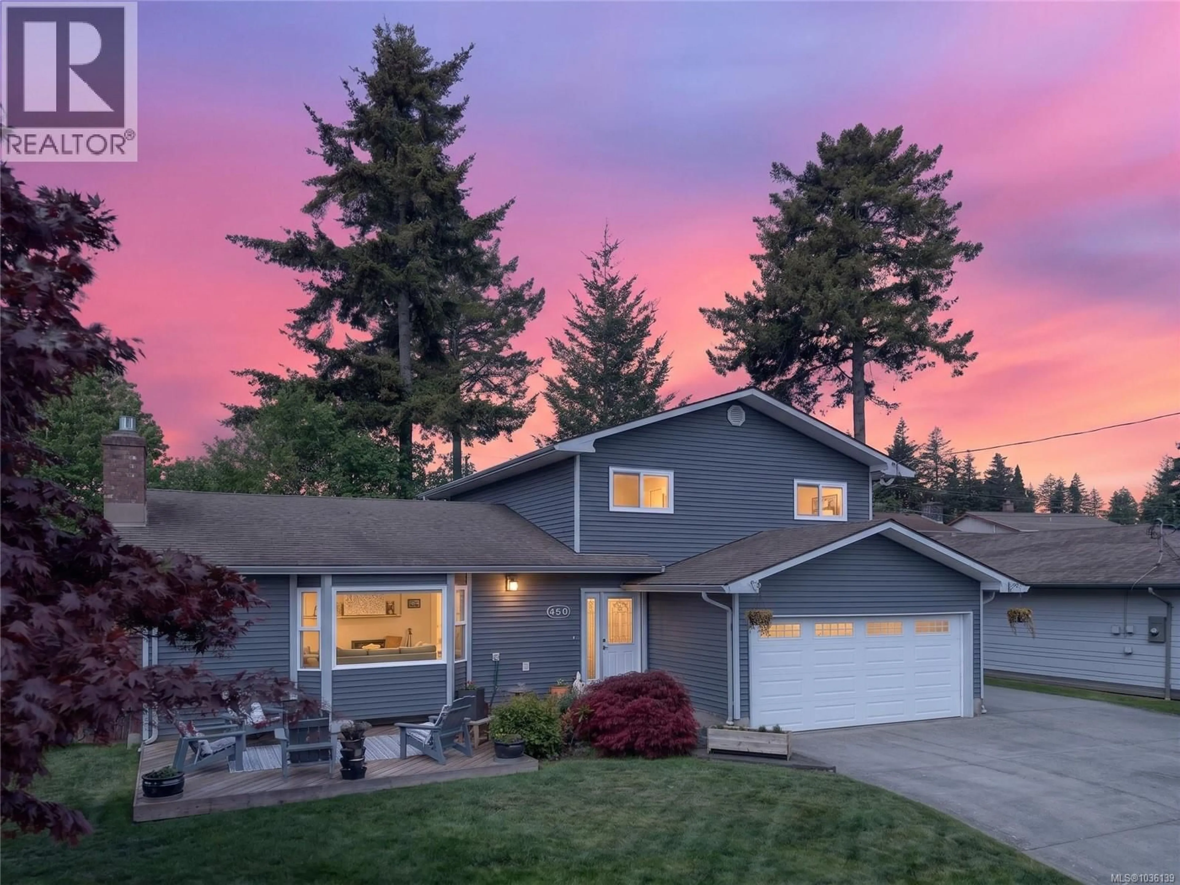 Home with vinyl exterior material, street for 450 MCLEAN STREET SOUTH, Campbell River British Columbia V9W5W1