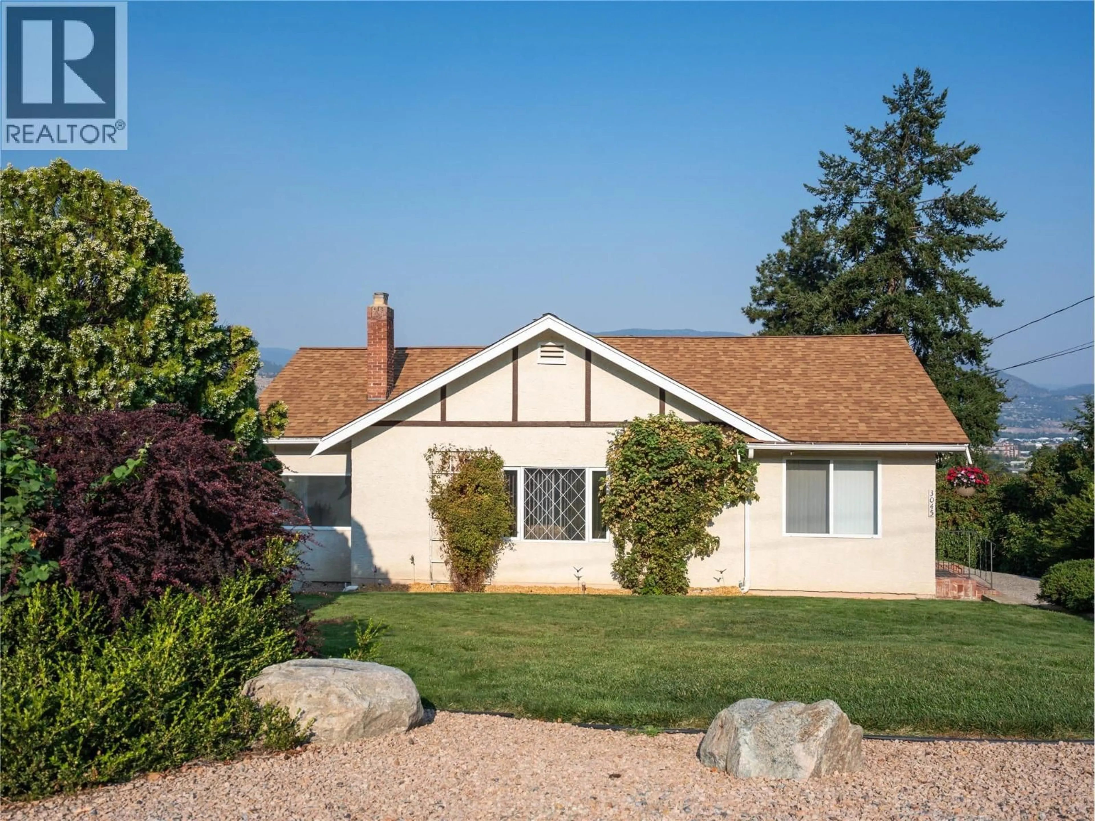 Home with vinyl exterior material, mountain view for 3045 VALLEYVIEW ROAD, Penticton British Columbia V2A8W8