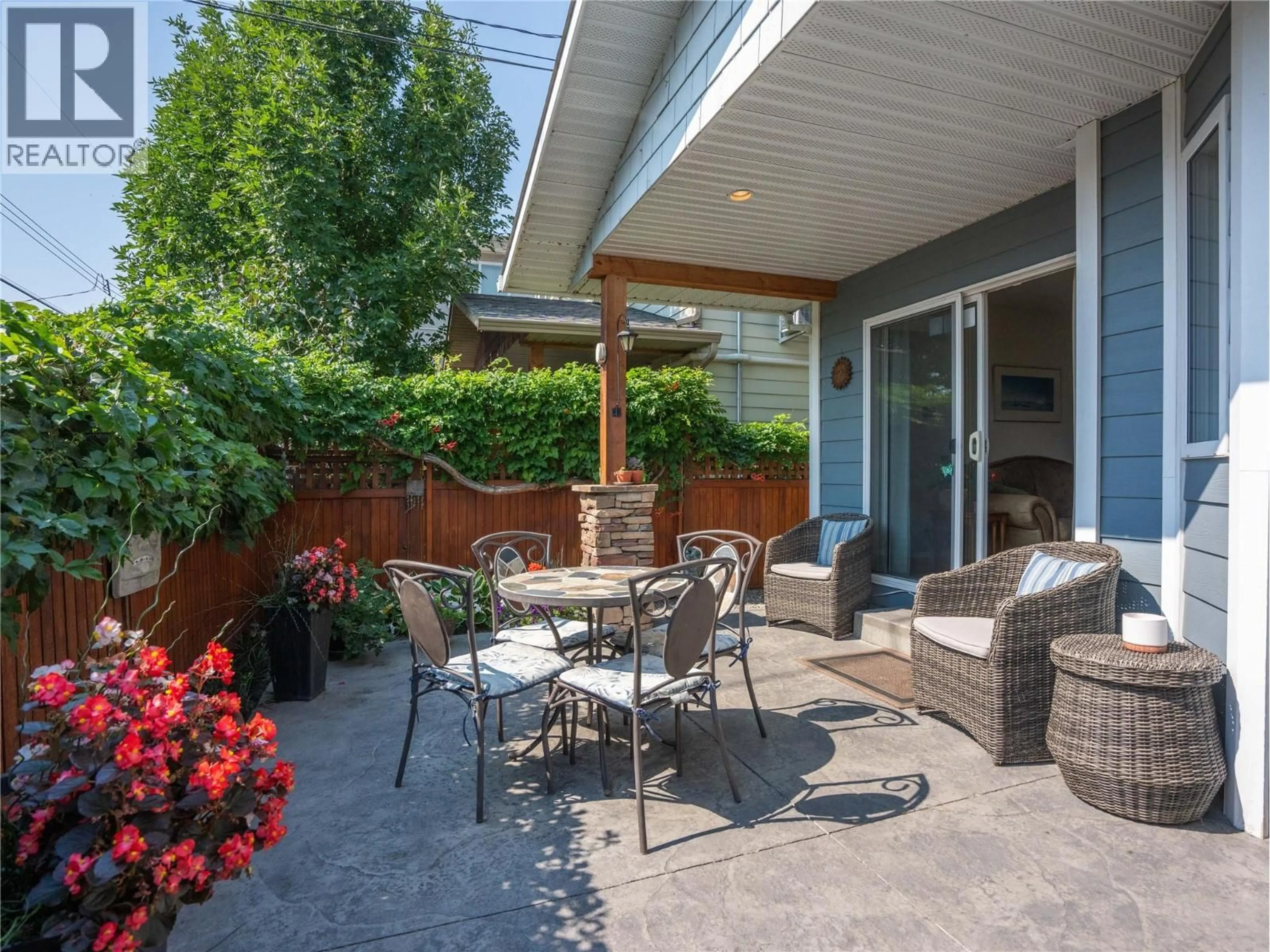 Patio, street for 102 - 500 WESTMINSTER AVENUE WEST, Penticton British Columbia V2A1K6