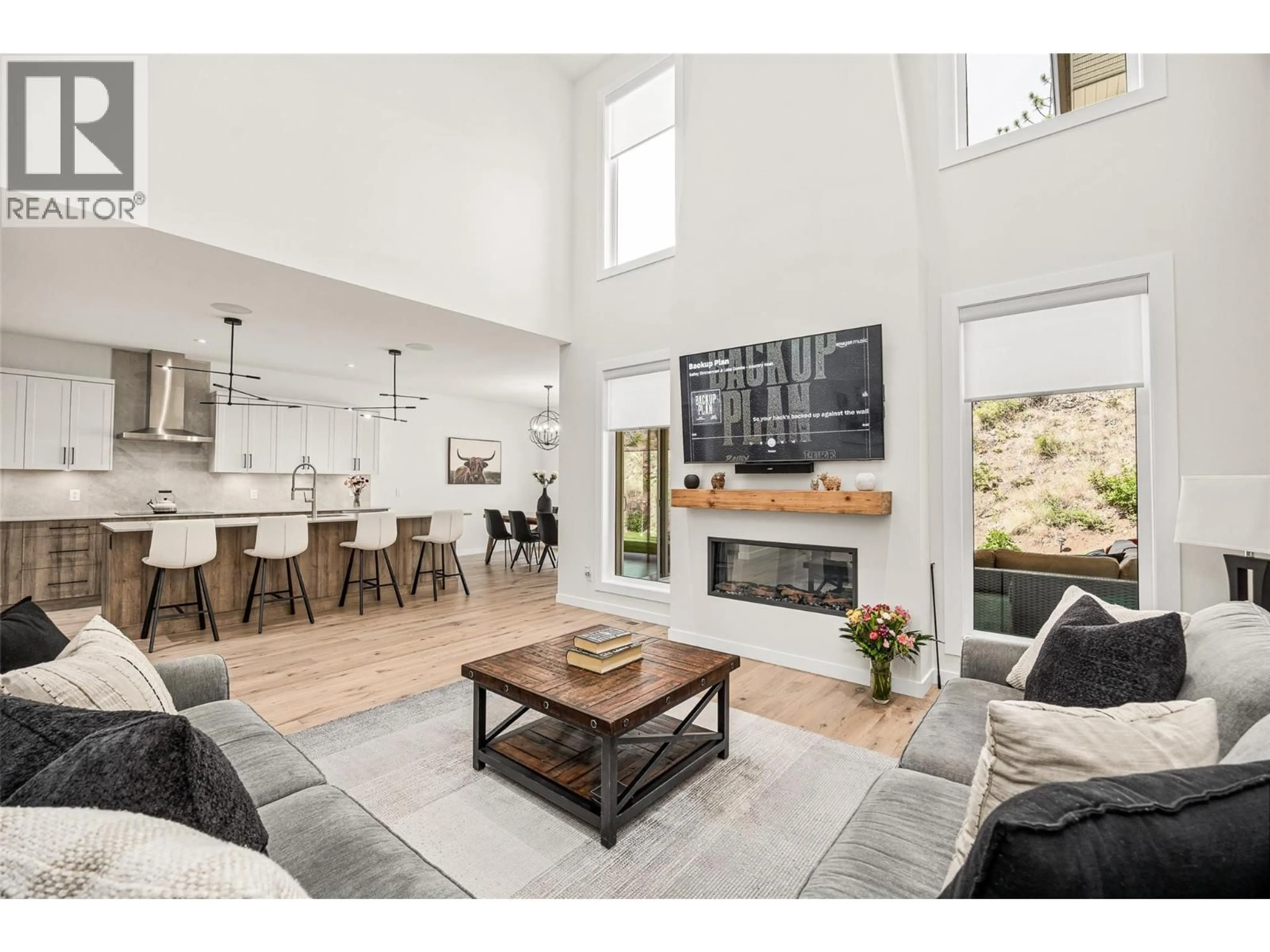 Open concept kitchen, unknown for 162 ECHO RIDGE DRIVE, Kelowna British Columbia V1V0C9