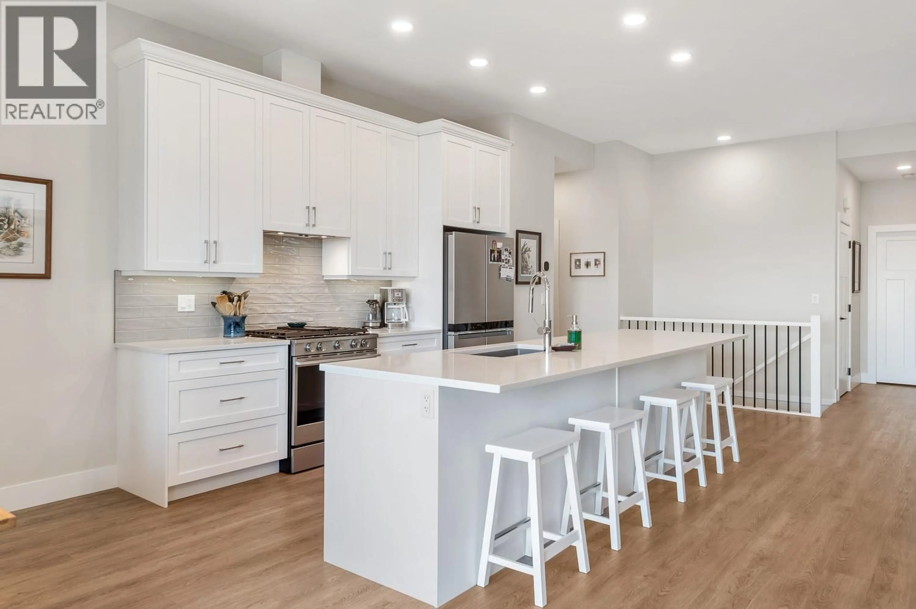 Open concept kitchen, unknown for 2 - 496 SILVERSAGE PLACE, Vernon British Columbia V1H2J2