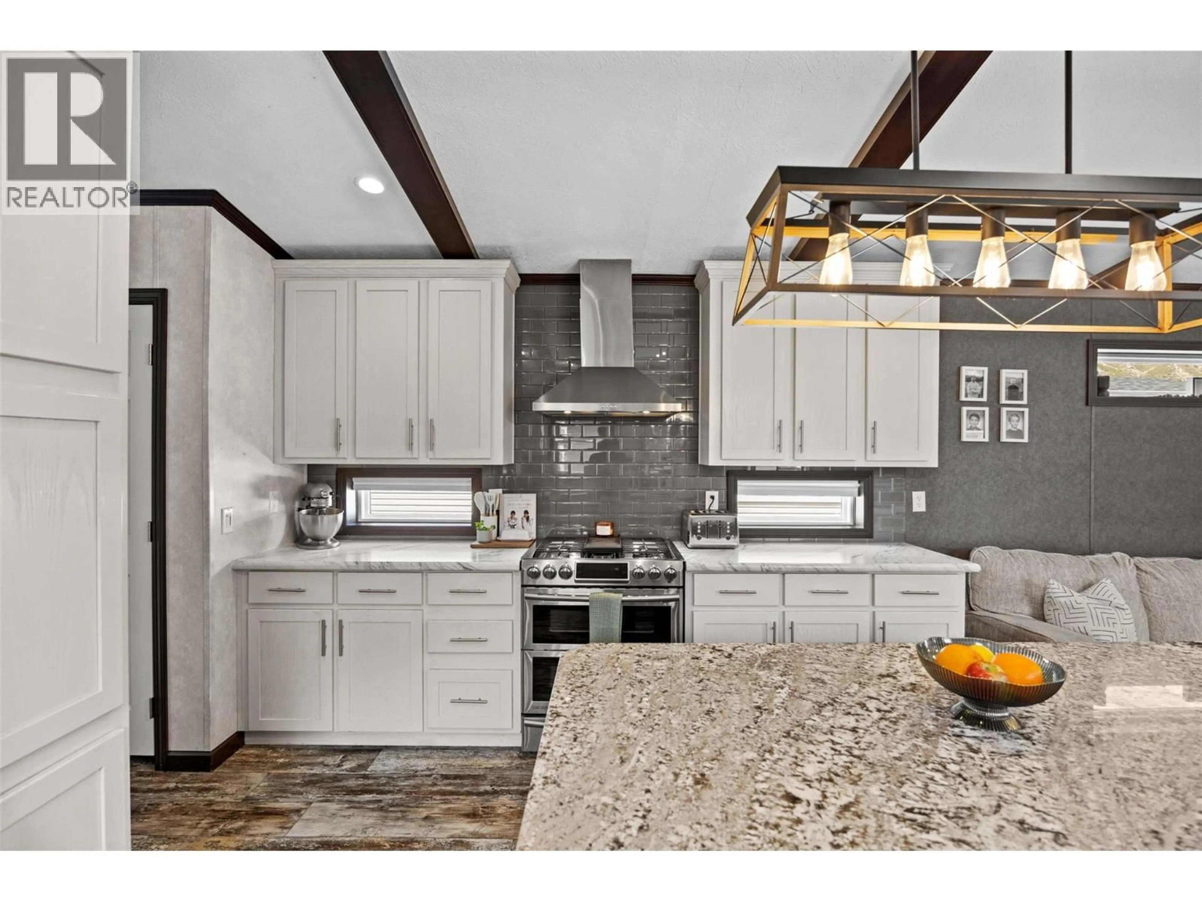 Open concept kitchen, ceramic/tile floor for 103 - 5005 RIVER ROAD, Pritchard British Columbia V0E2P0