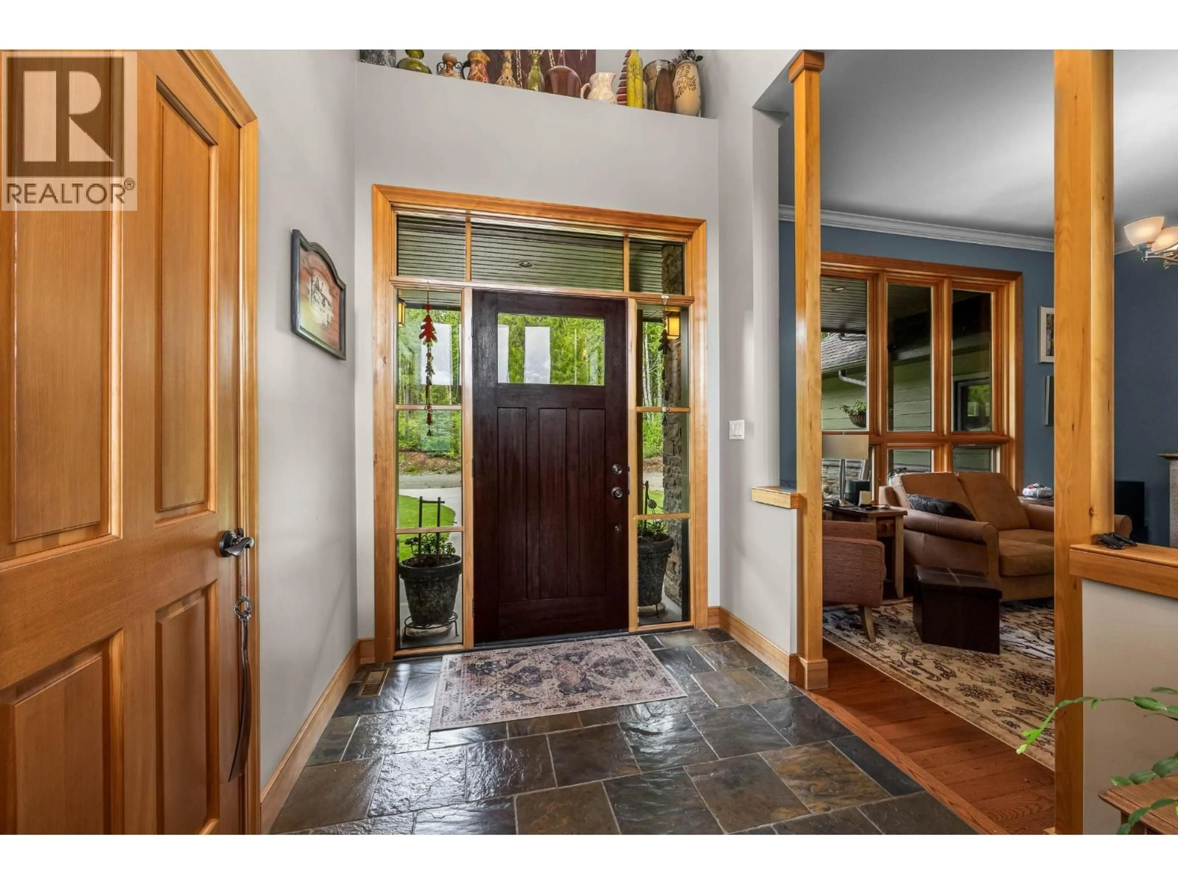 Indoor entryway for 1249 CLEARWATER VALLEY ROAD, Clearwater British Columbia V0E1N1