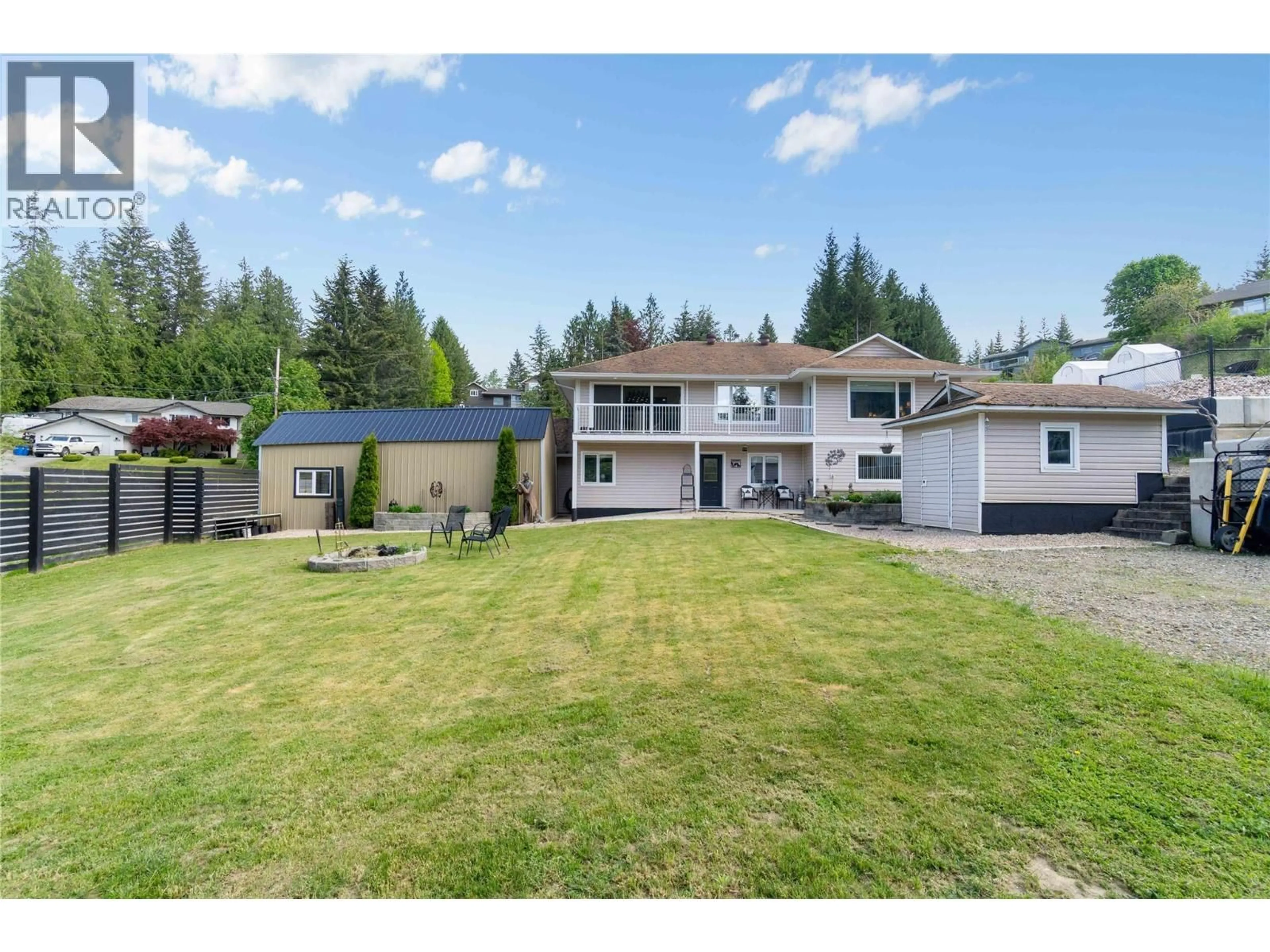 A pic from outside/outdoor area/front of a property/back of a property/a pic from drone, mountain view for 2449 WAVERLY PLACE, Blind Bay British Columbia V0E1H2