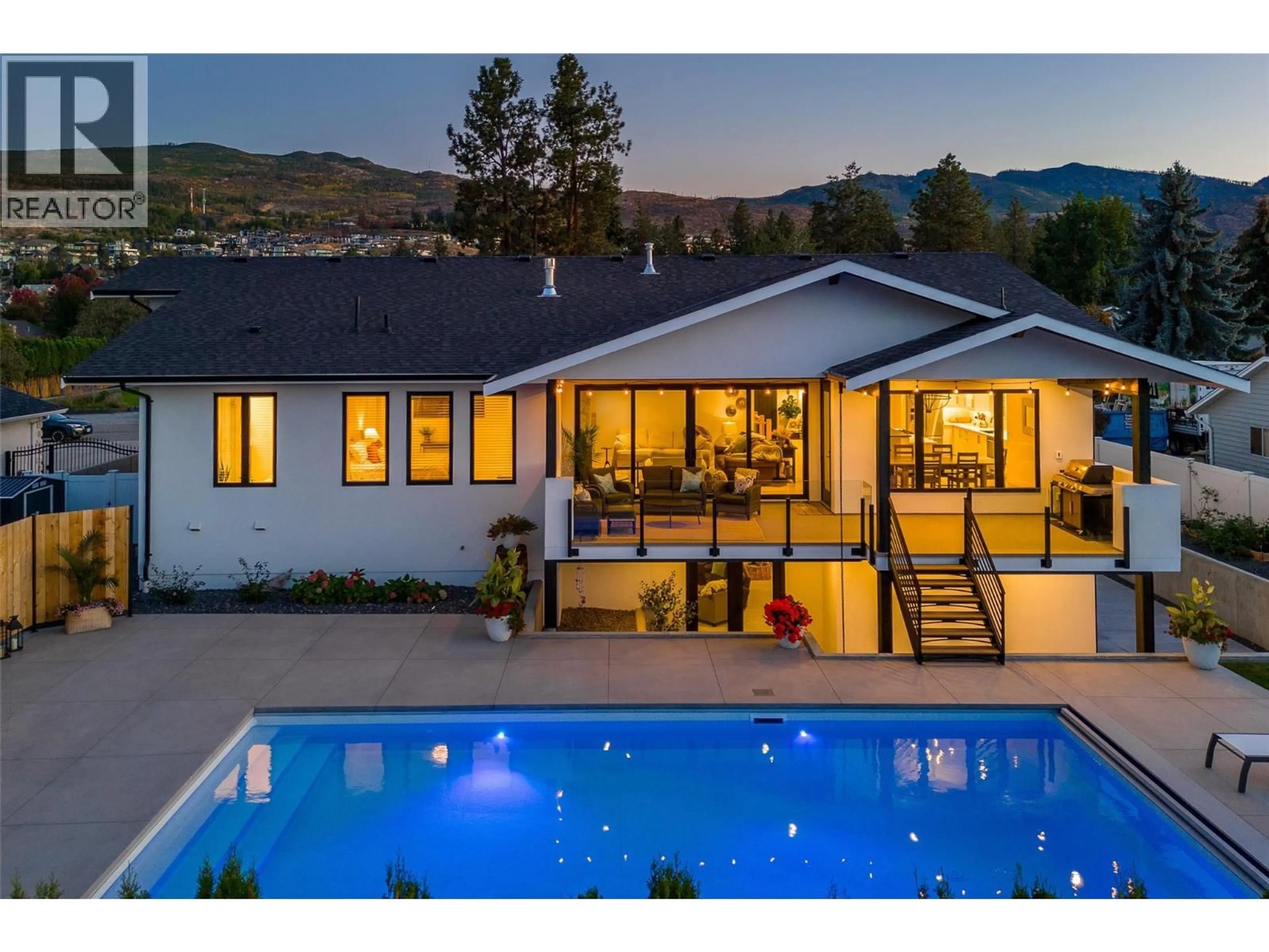 Home with vinyl exterior material, mountain view for 415 CURLEW DRIVE, Kelowna British Columbia V1W4L1