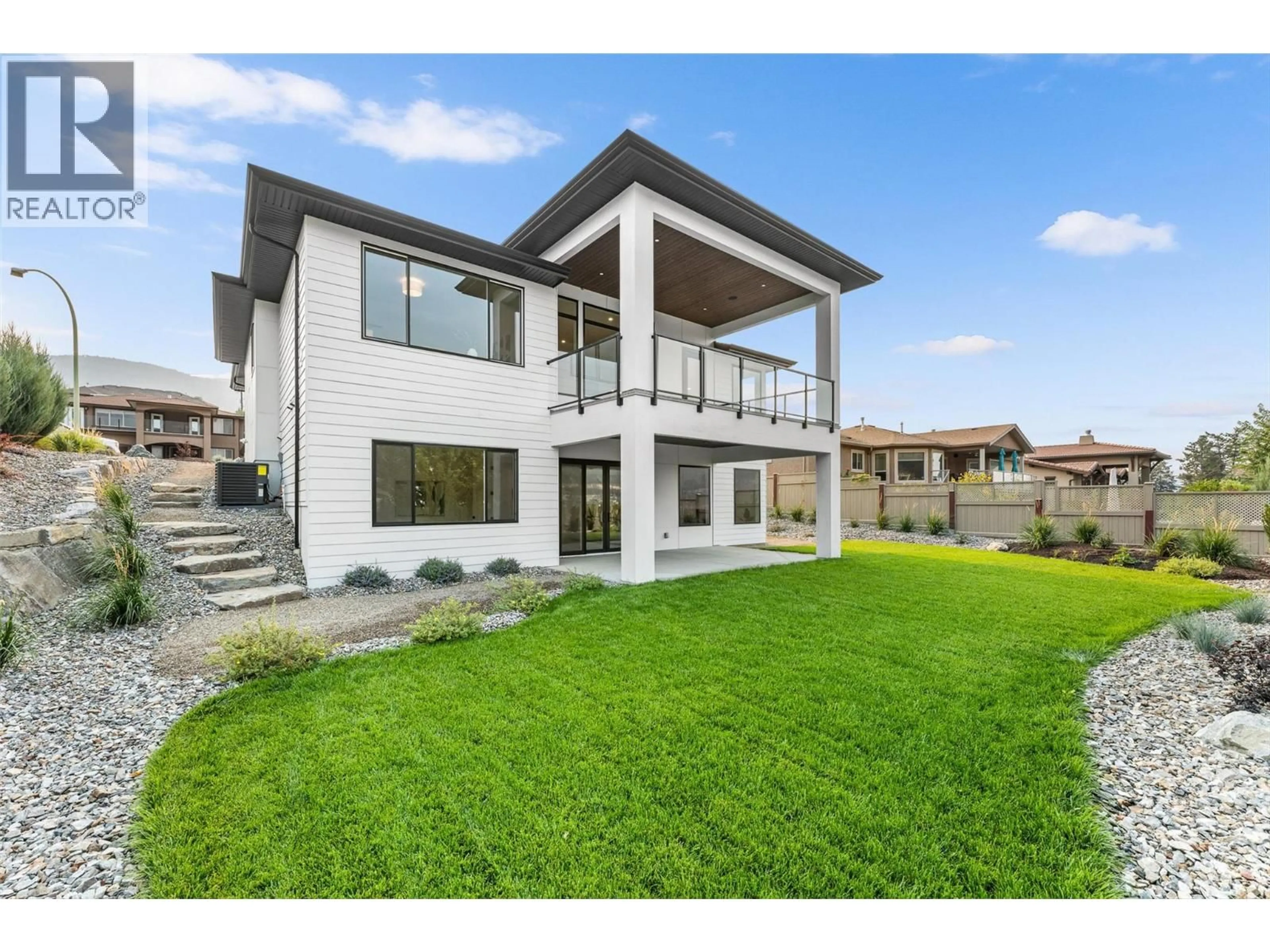 Home with vinyl exterior material, unknown for 15812 MCDONAGH ROAD, Lake Country British Columbia V4V2E7