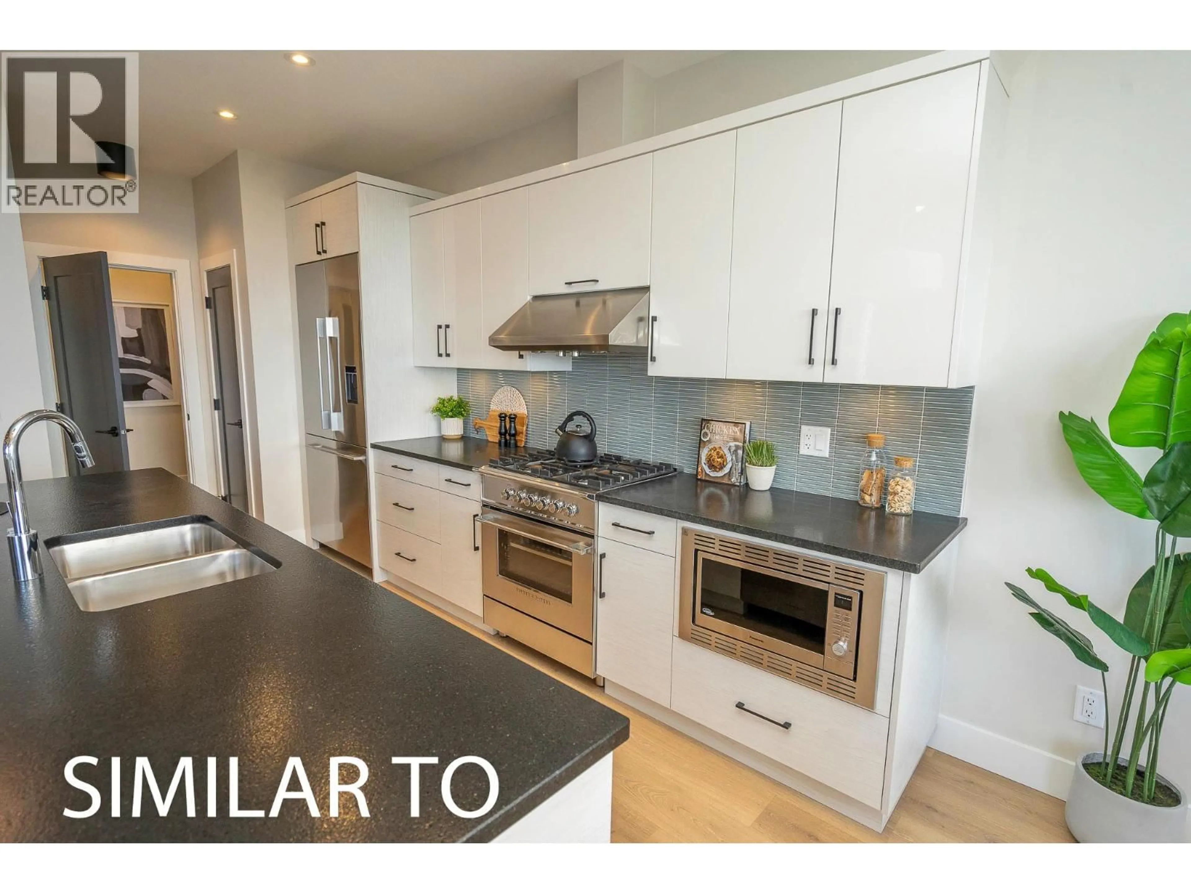 Contemporary kitchen, unknown for 225A GRIZZLY RIDGE TRAIL, Big White British Columbia V1P1P4