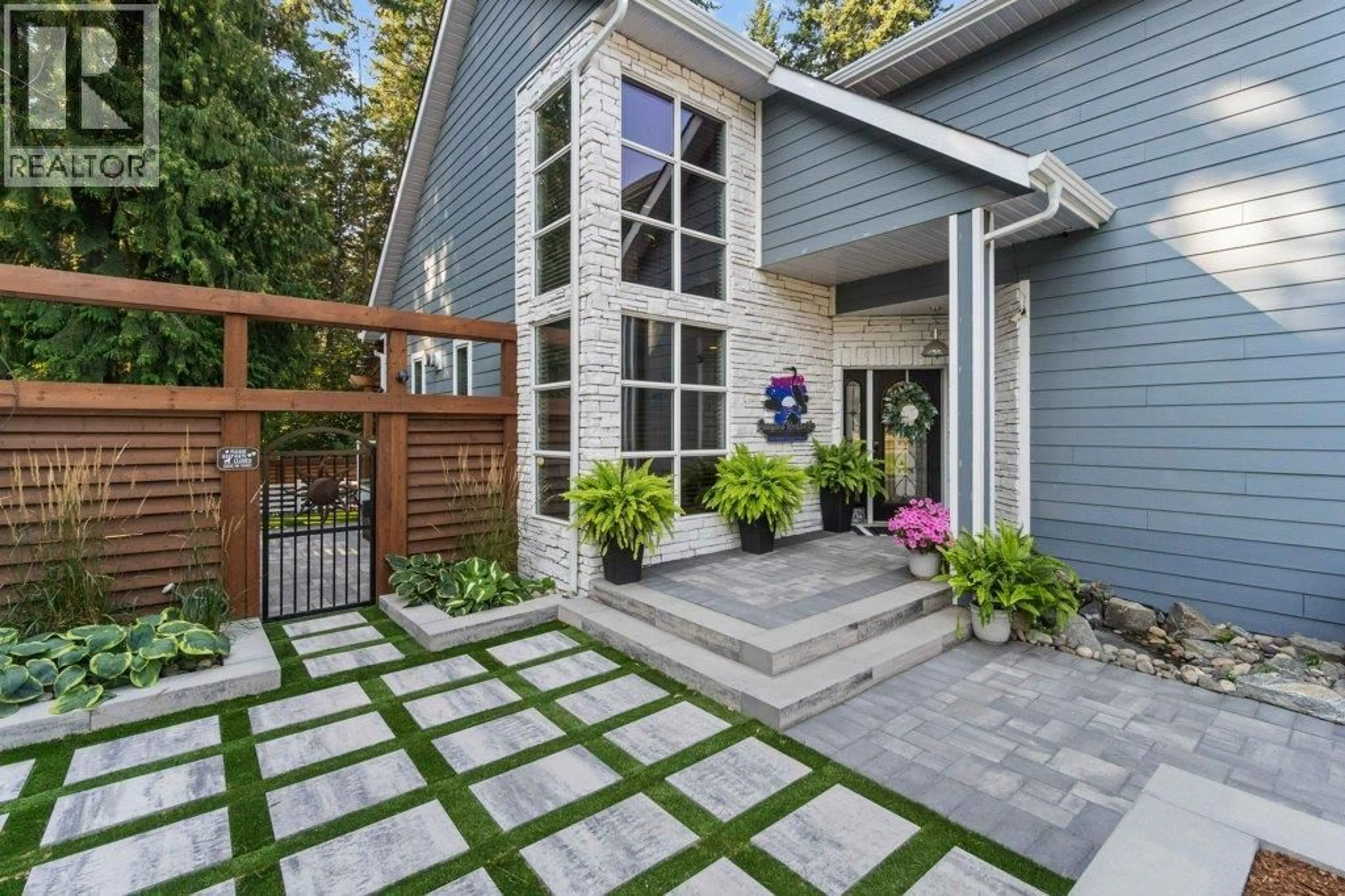 Unknown for 3220 28 AVENUE NORTHEAST, Salmon Arm British Columbia V1E3G1