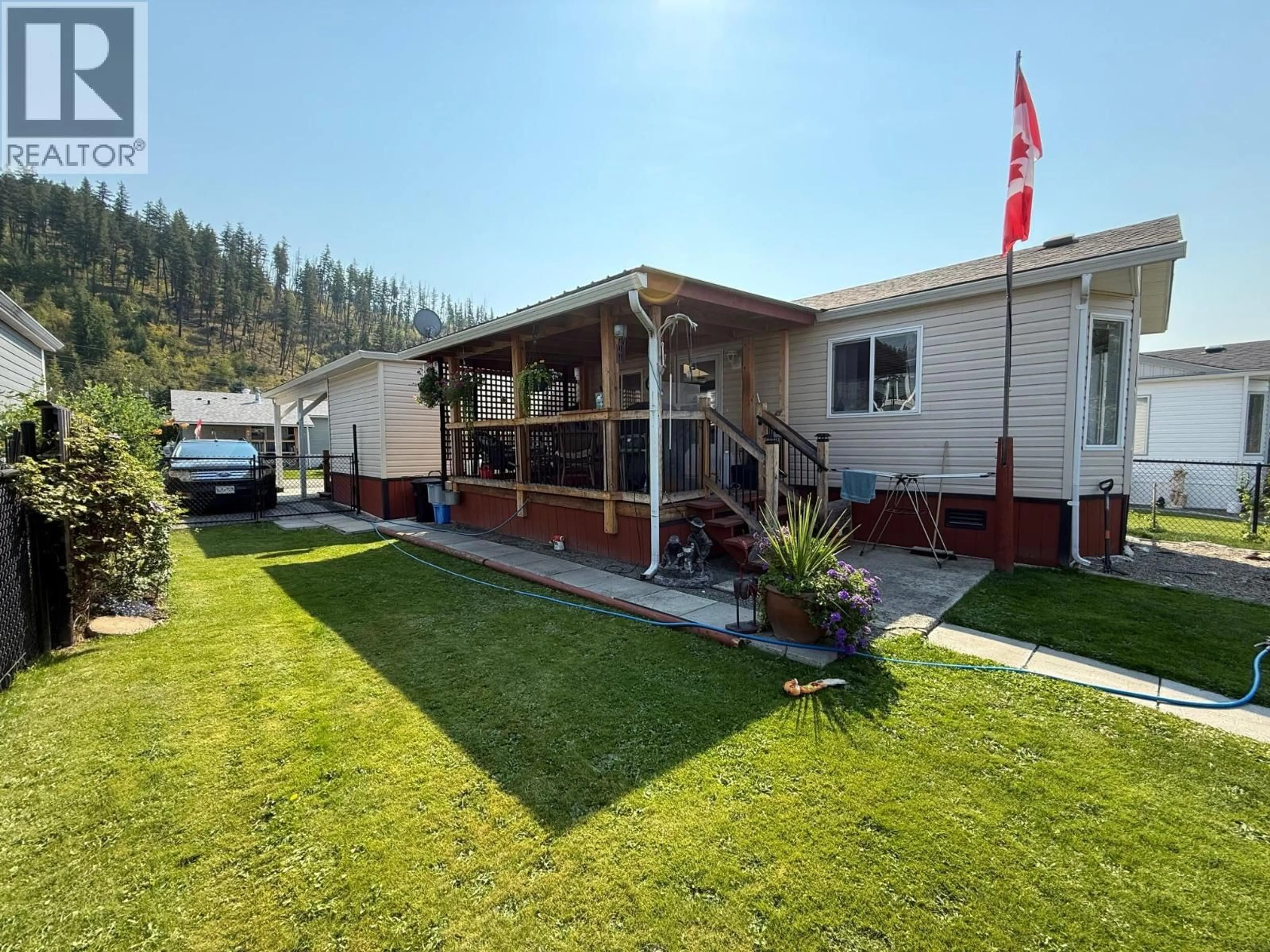 Home with vinyl exterior material, mountain view for 24 - 4510 POWER ROAD, Barriere British Columbia V0E1E0