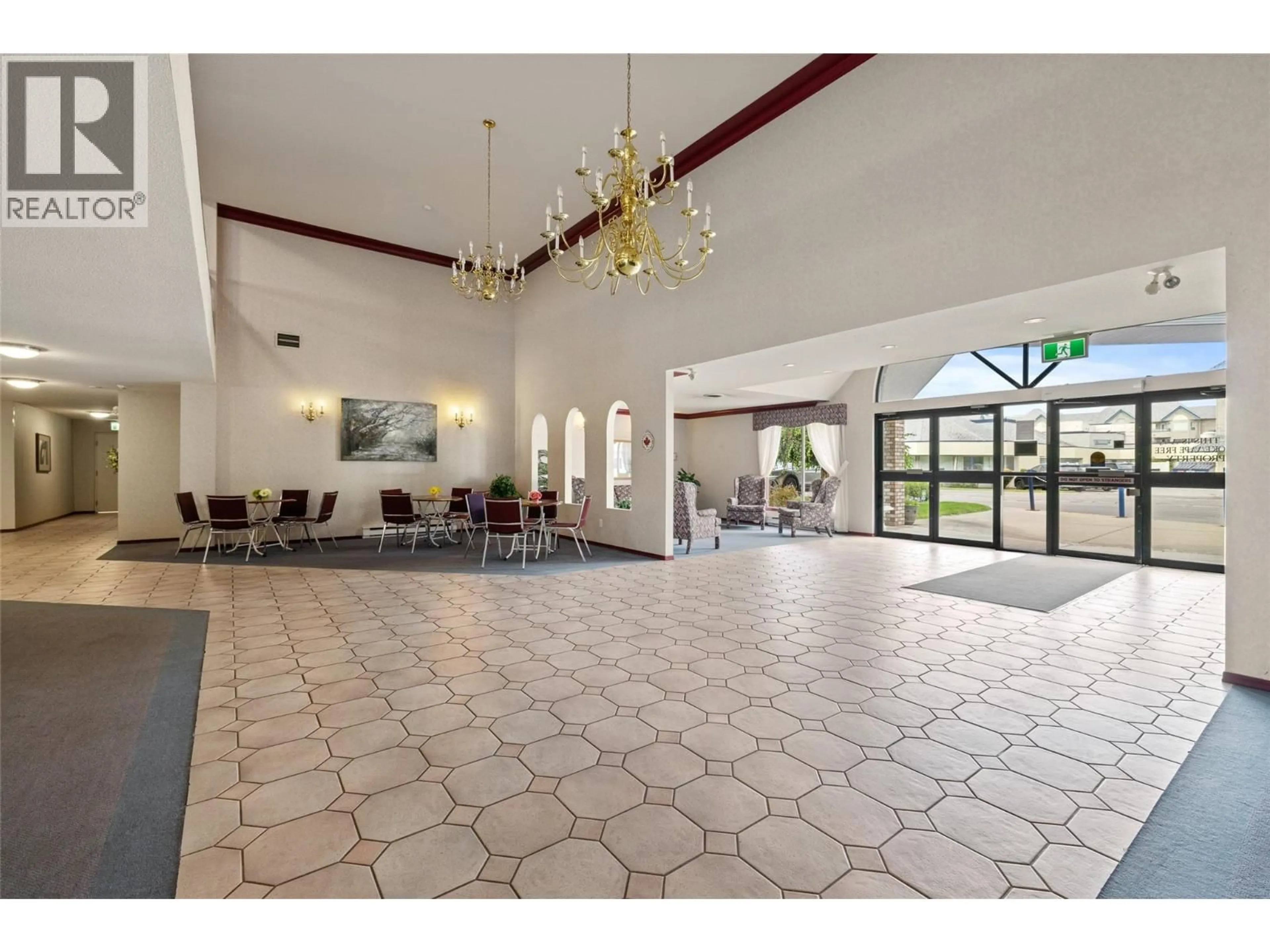 Lobby for 115 - 877 KLO ROAD, Kelowna British Columbia V1Y9R1