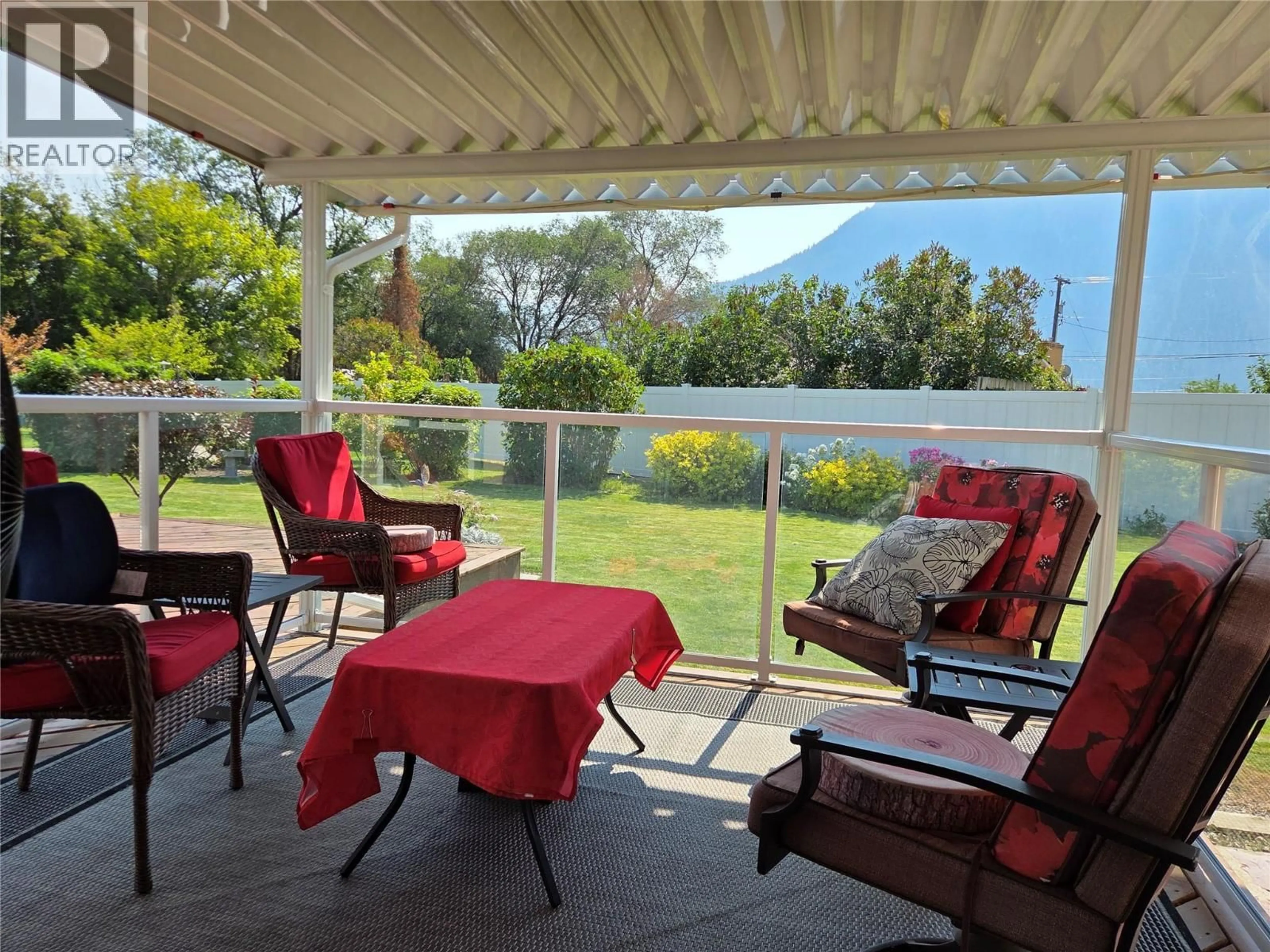 Patio, water/lake/river/ocean view for 515 VANDERLINDE DRIVE, Keremeos British Columbia V0X1N2