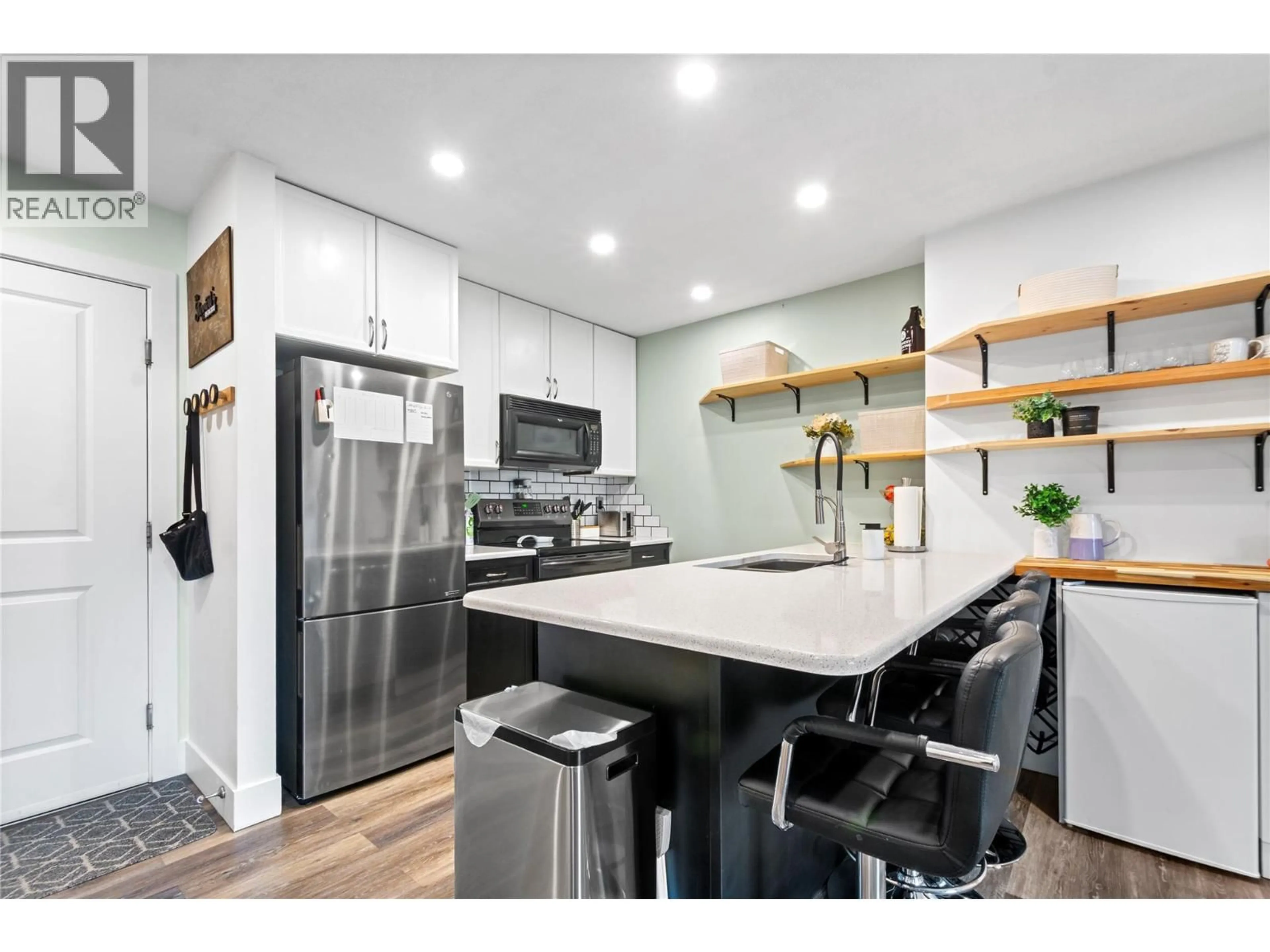 Open concept kitchen, unknown for 309 - 256 HASTINGS AVENUE, Penticton British Columbia V2A5Z7