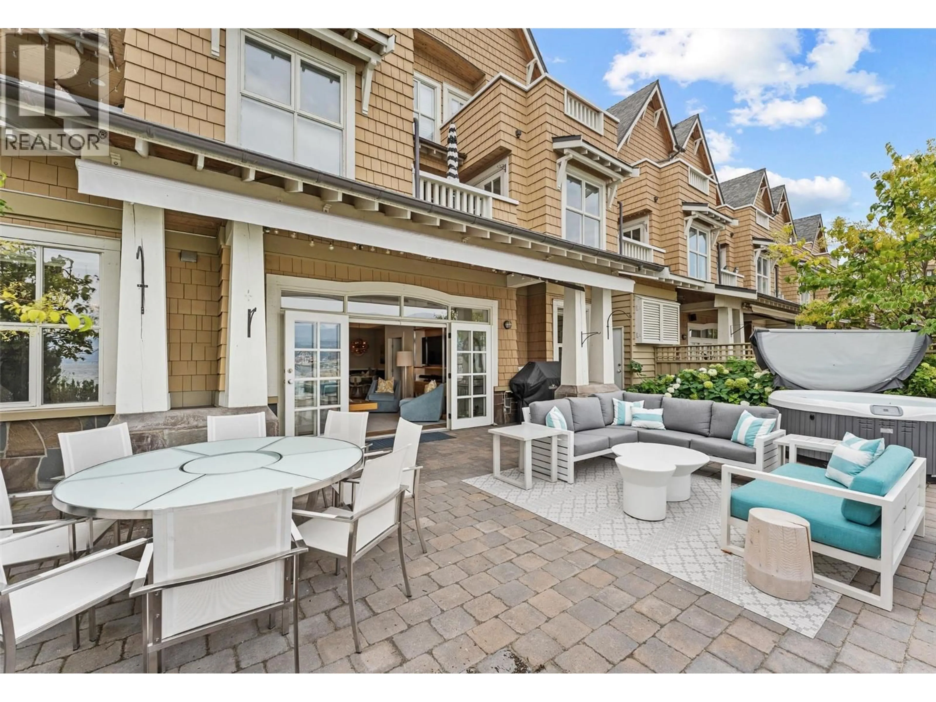 Patio, street for 211 - 3880 TRUSWELL ROAD, Kelowna British Columbia V1W5A2