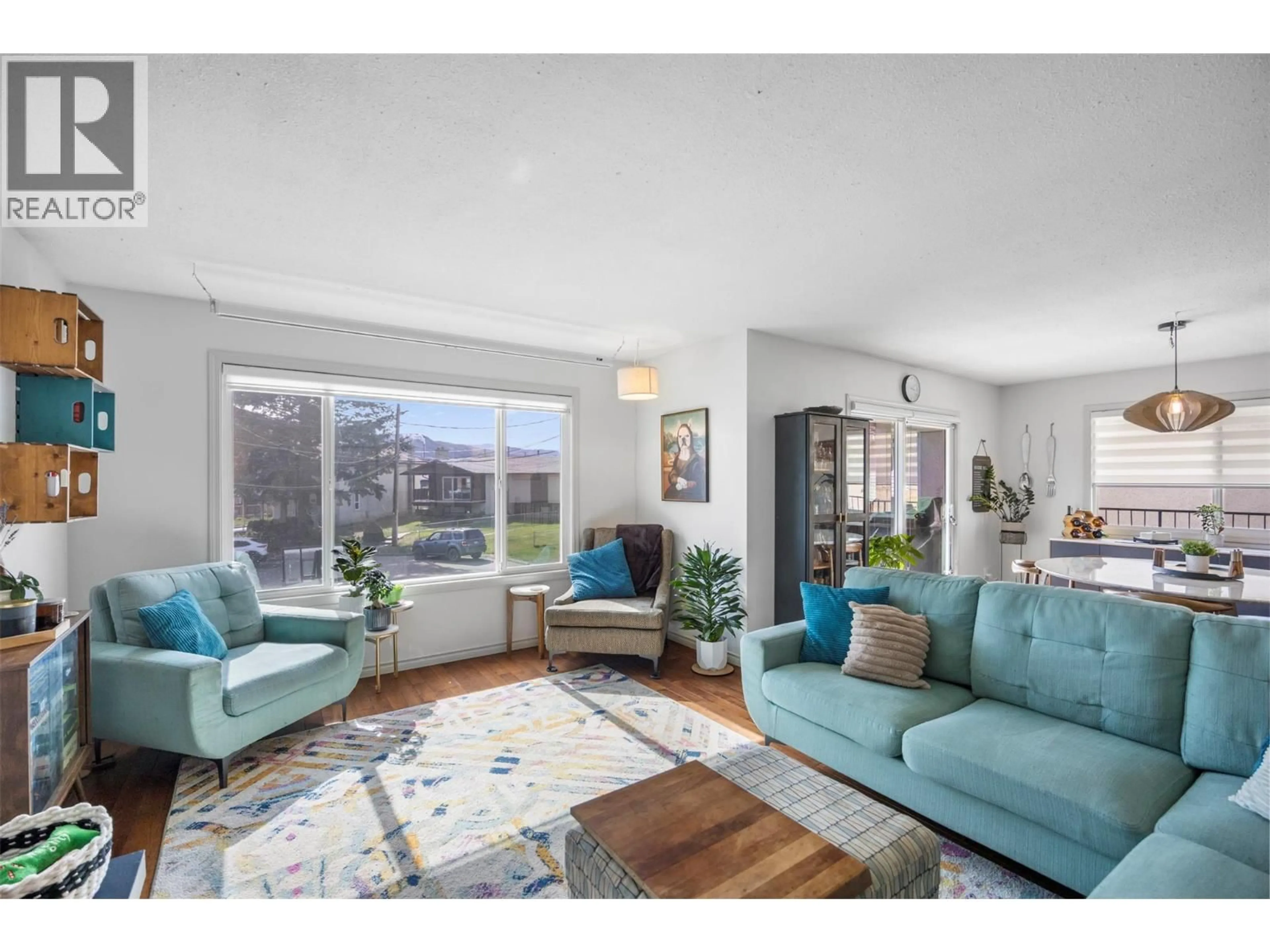 Living room with furniture, unknown for 1044 DUNDAS STREET, Kamloops British Columbia V2B2T2