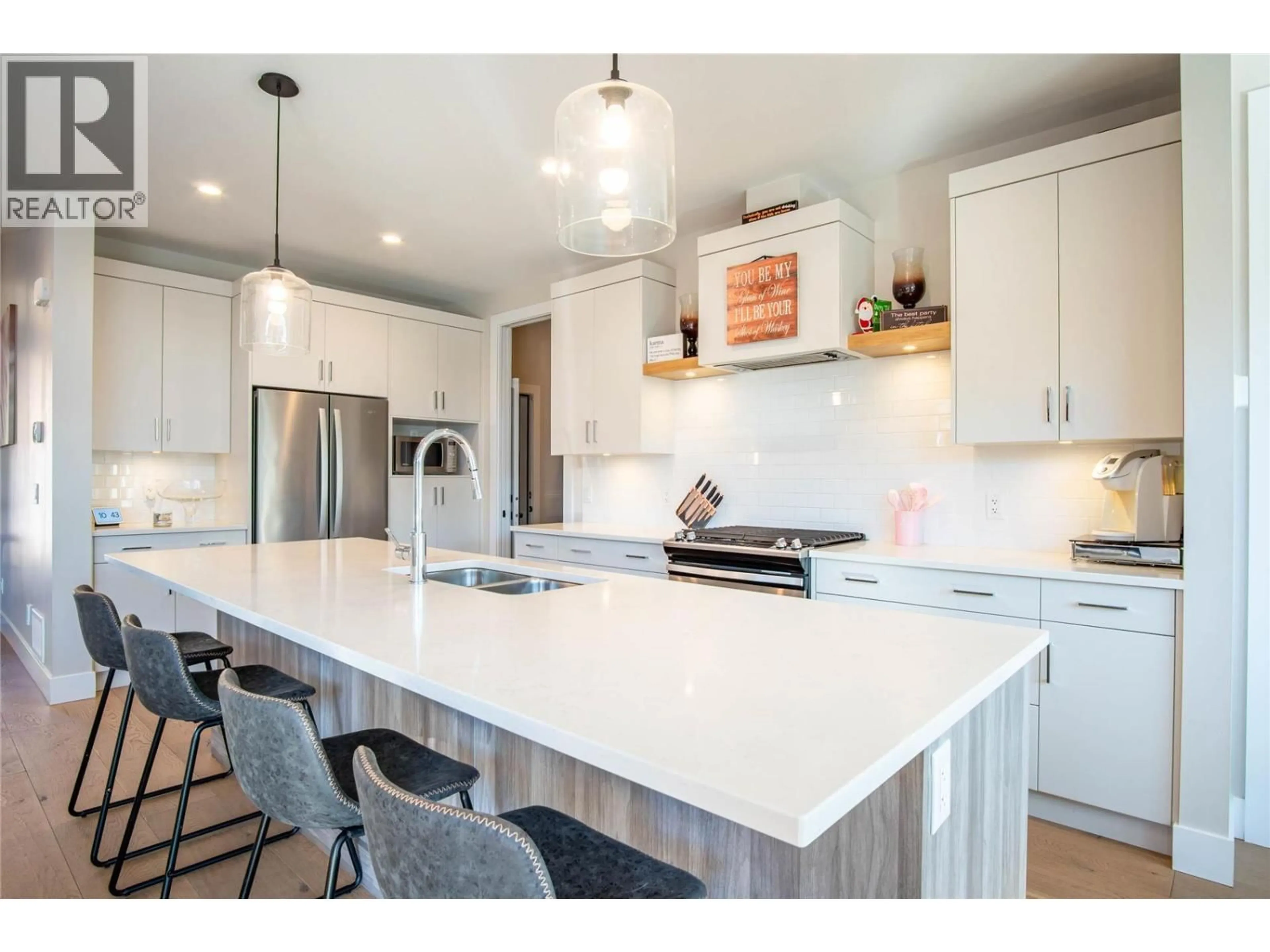 Open concept kitchen, unknown for 10335 LONG ROAD, Lake Country British Columbia V4V0A9