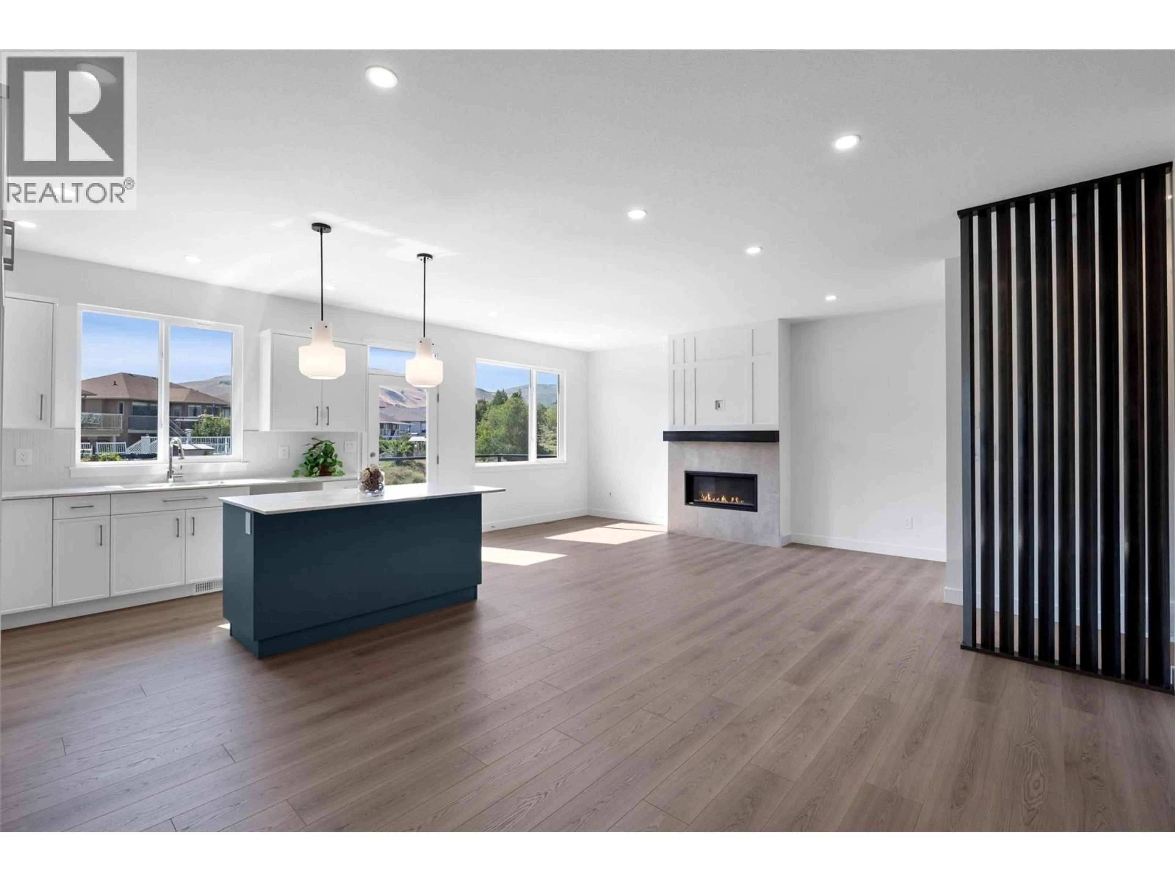 Open concept kitchen, wood/laminate floor for 138 - 2050 GRASSLANDS BOULEVARD, Kamloops British Columbia V2B0K7