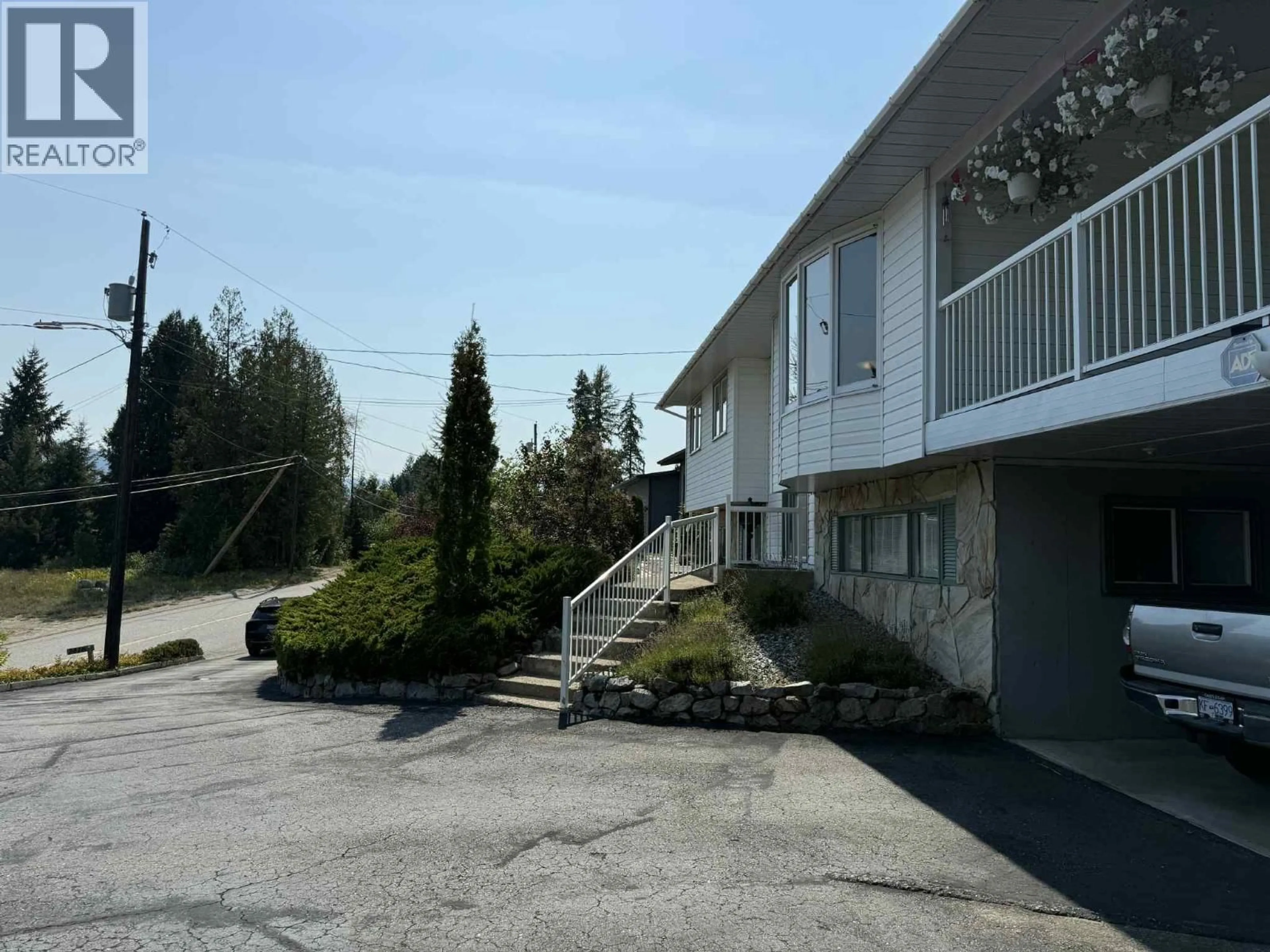 Patio, unknown for 2416 9TH AVENUE, Castlegar British Columbia V1N2Y6