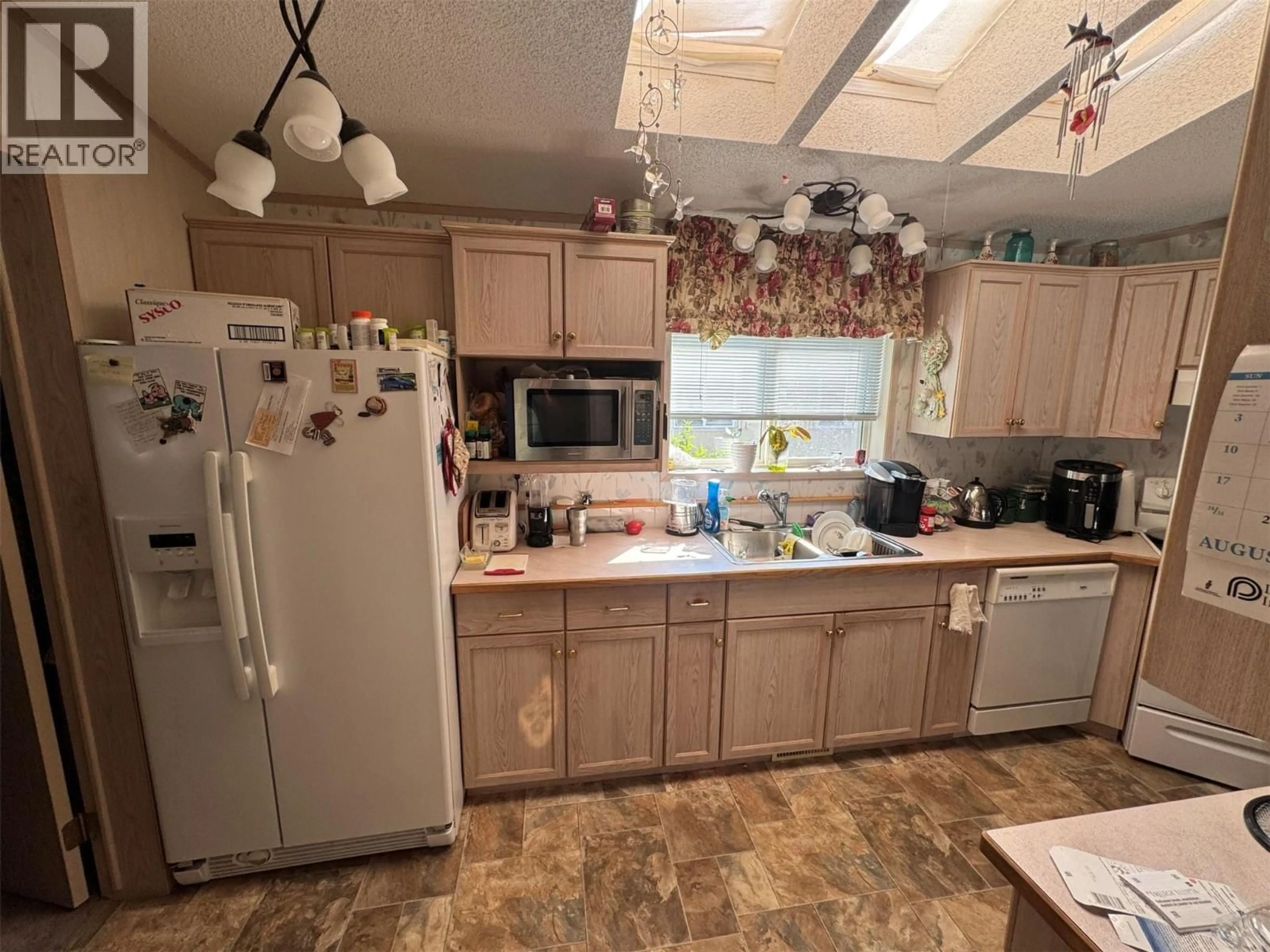 Standard kitchen, ceramic/tile floor for 14 - 7105 NORTH FORK ROAD, Grand Forks British Columbia V0H1H2