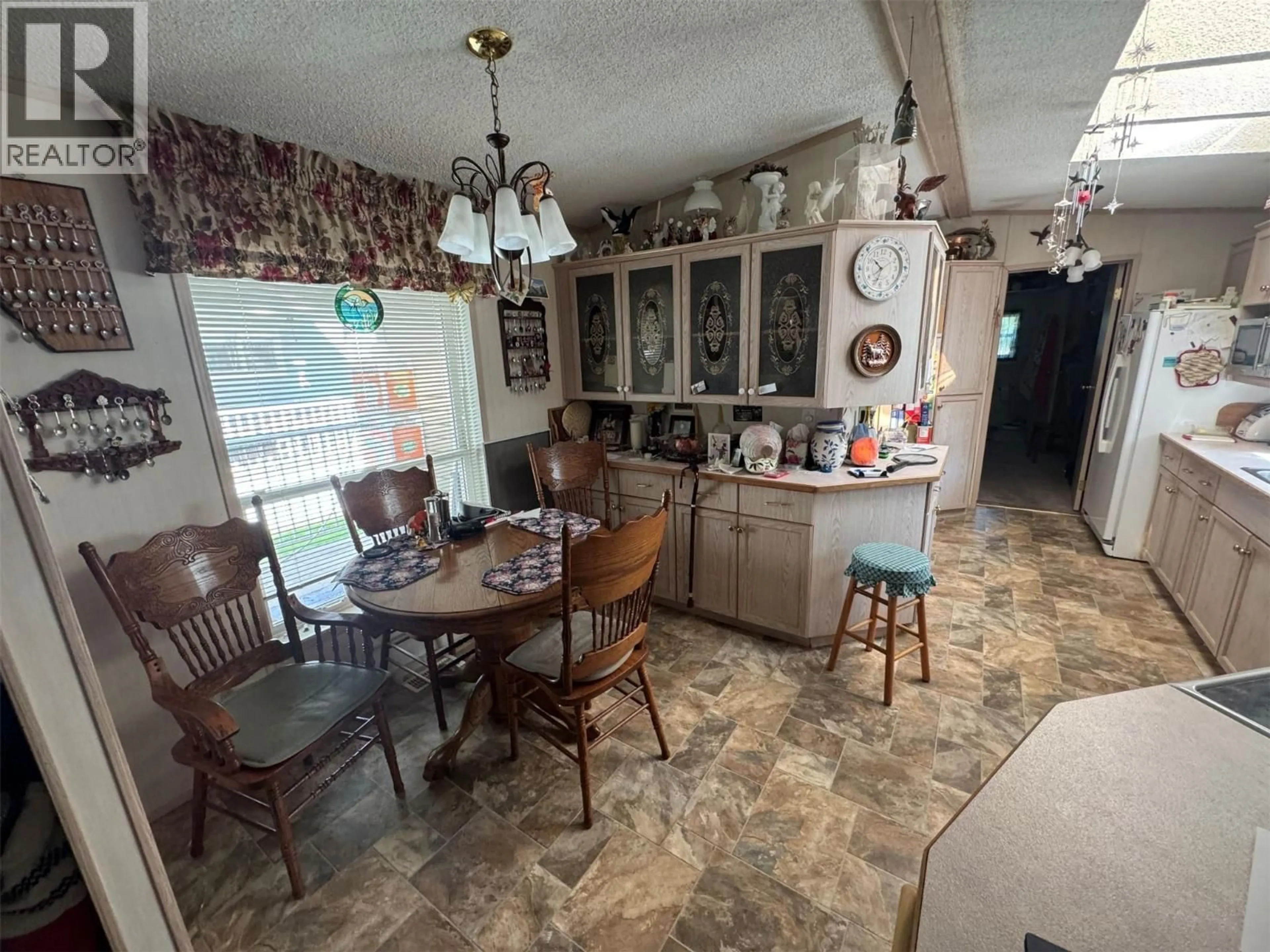 Dining room, ceramic/tile floor for 14 - 7105 NORTH FORK ROAD, Grand Forks British Columbia V0H1H2