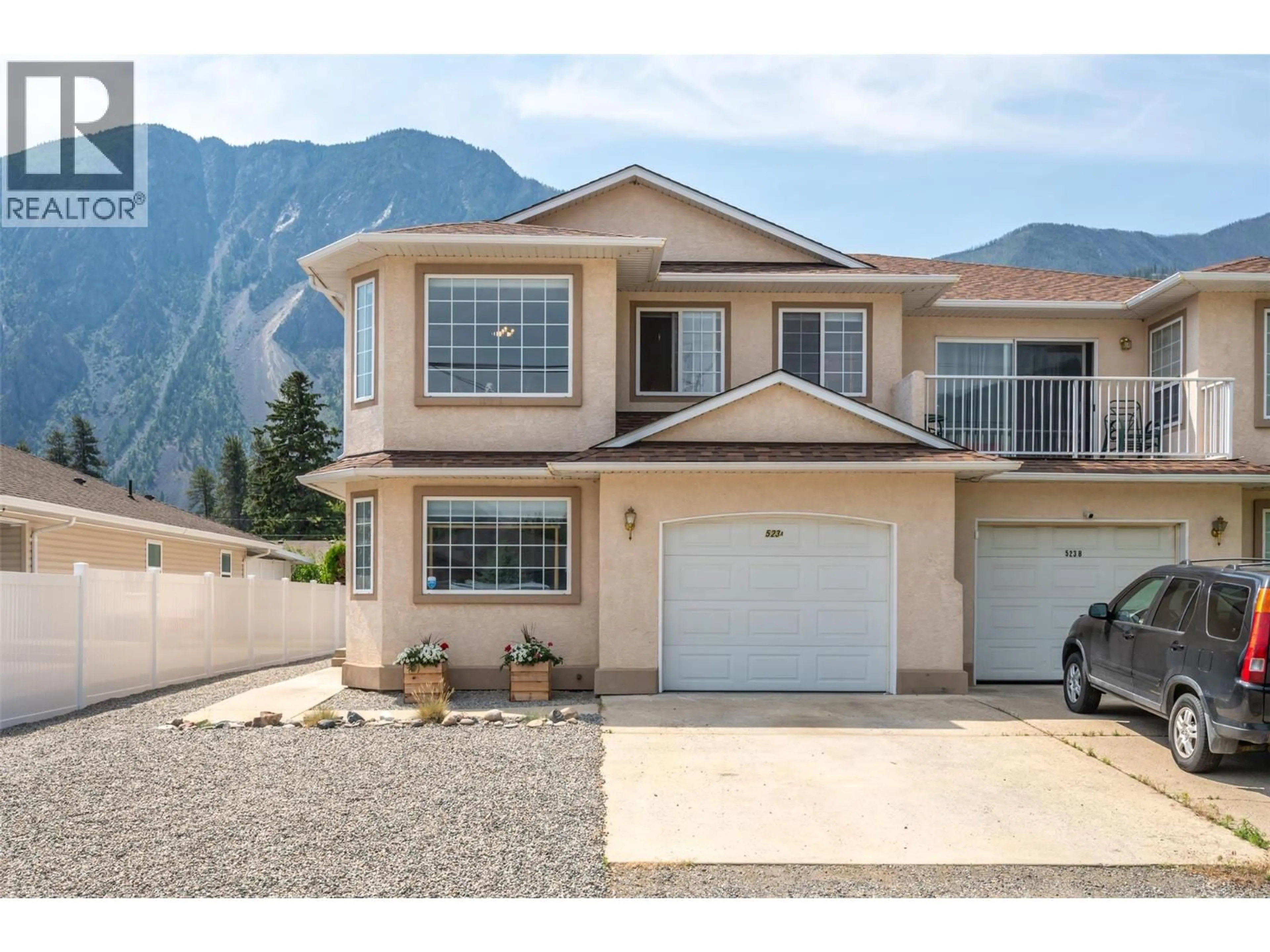 Home with vinyl exterior material, mountain view for 2 - 523 10TH AVENUE, Keremeos British Columbia V0X1N3