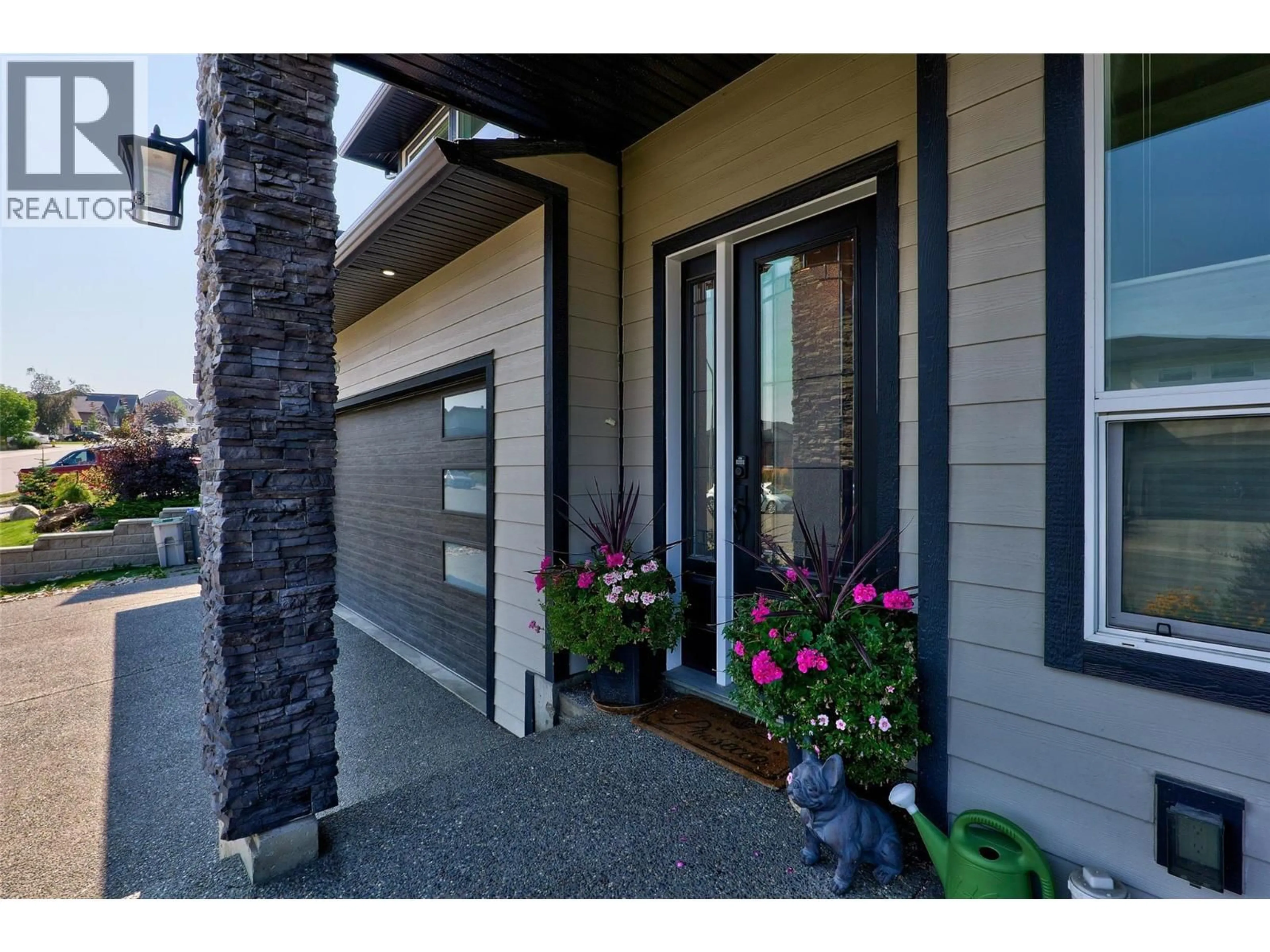 Indoor entryway for 2185 LINFIELD DRIVE, Kamloops British Columbia V1S0B8