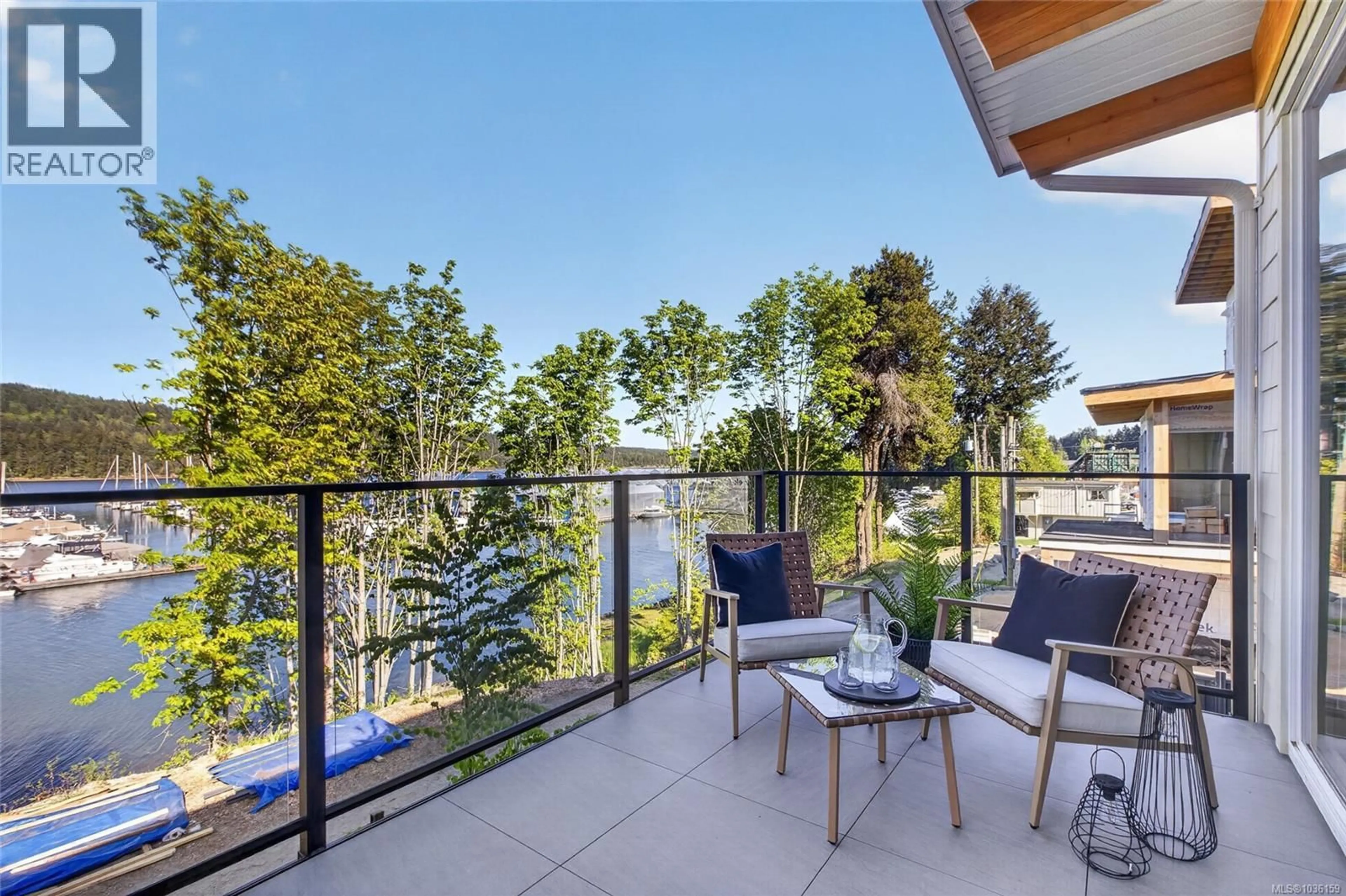 Patio, water/lake/river/ocean view for 7 - 152 MARINA VIEW DRIVE, Ladysmith British Columbia V9G1K4