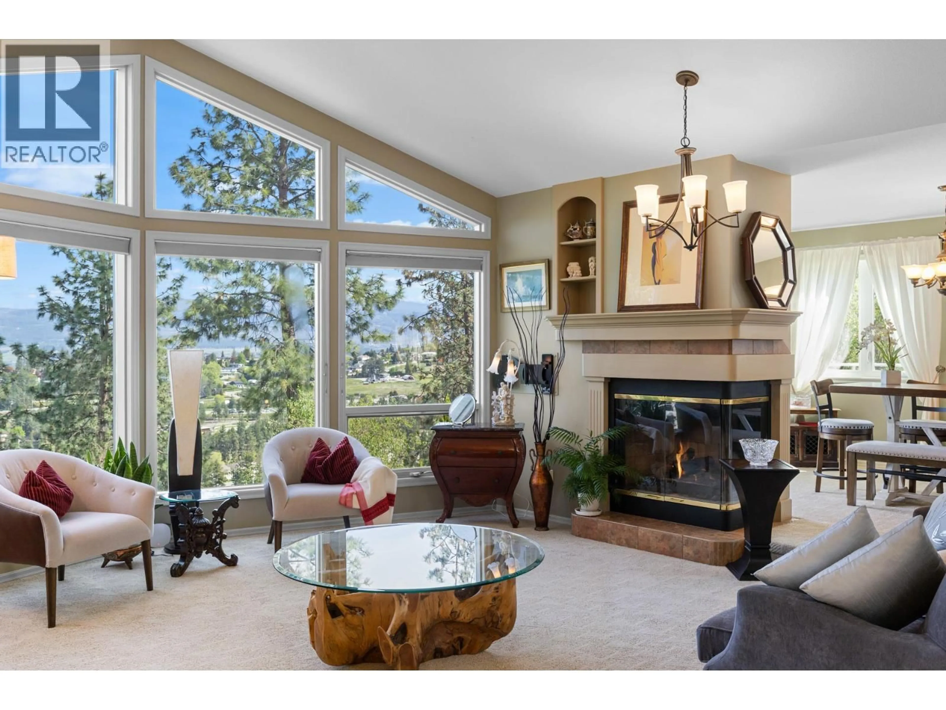 Living room with furniture, unknown for 1991 HORIZON DRIVE, West Kelowna British Columbia V1Z3L3