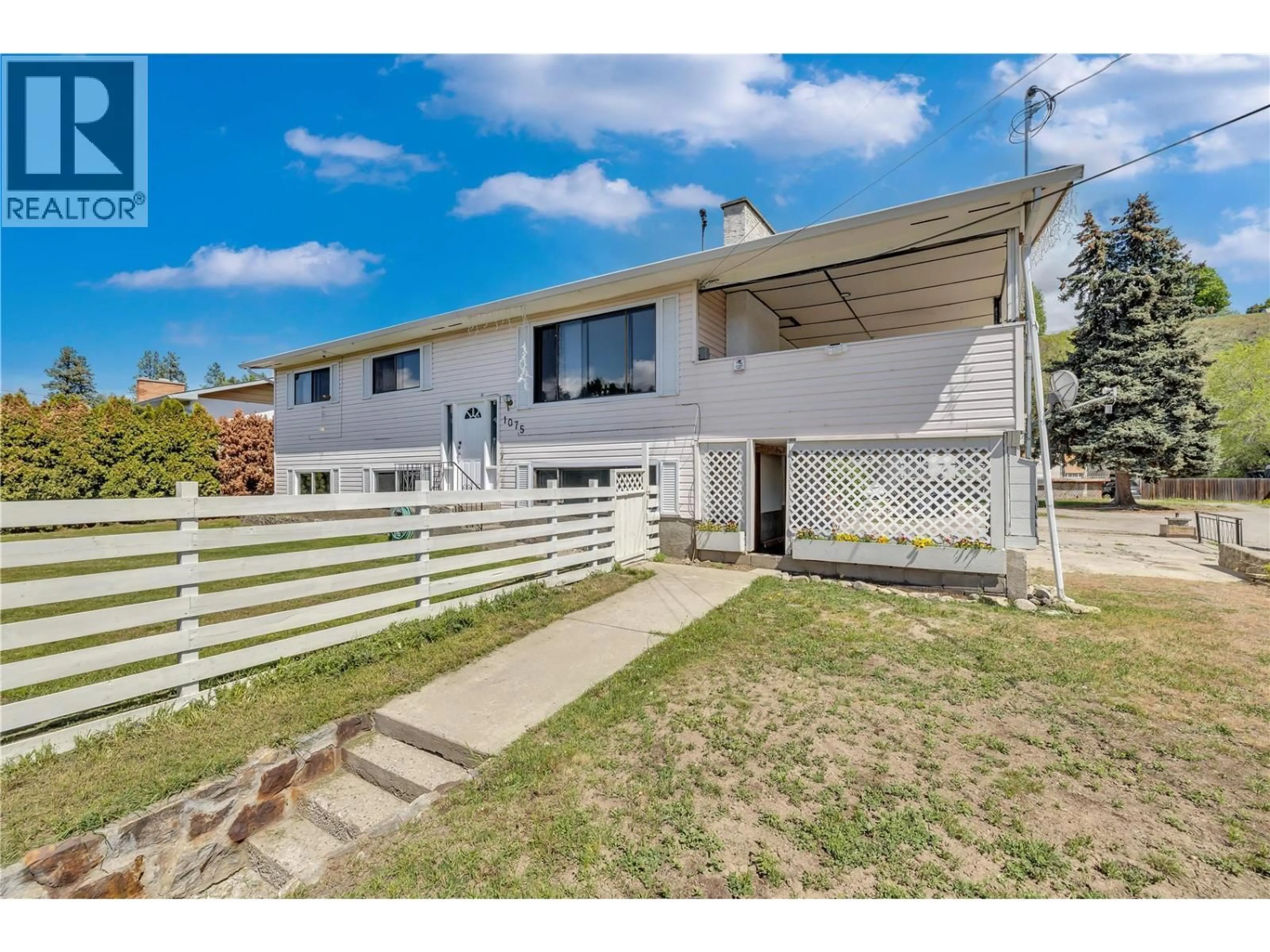 Unknown for 1075 CACTUS ROAD, Kelowna British Columbia V1X5N2