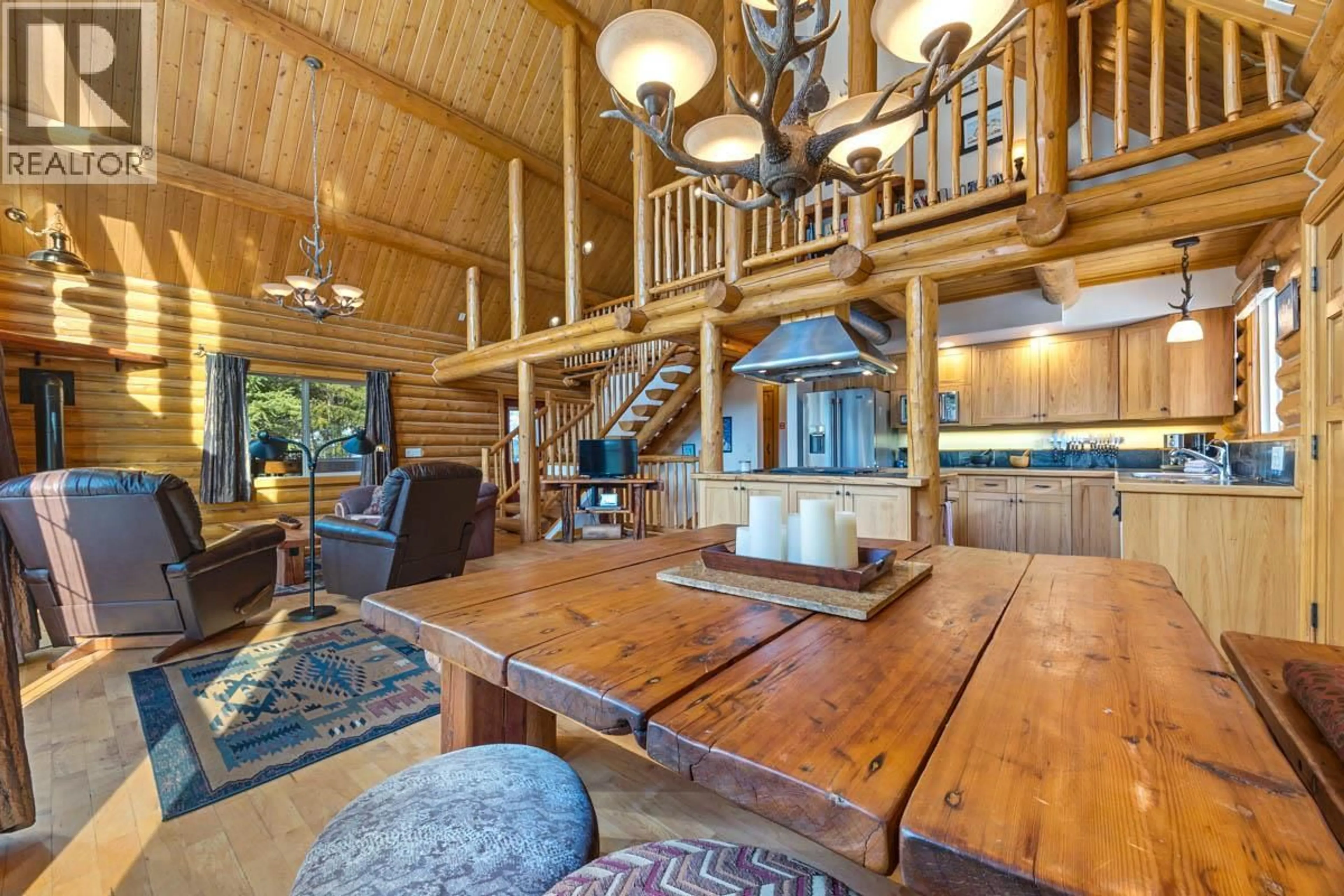 Dining room, wood/laminate floor for 7360 CAHILTY CRESCENT, Kamloops British Columbia V0E5N0