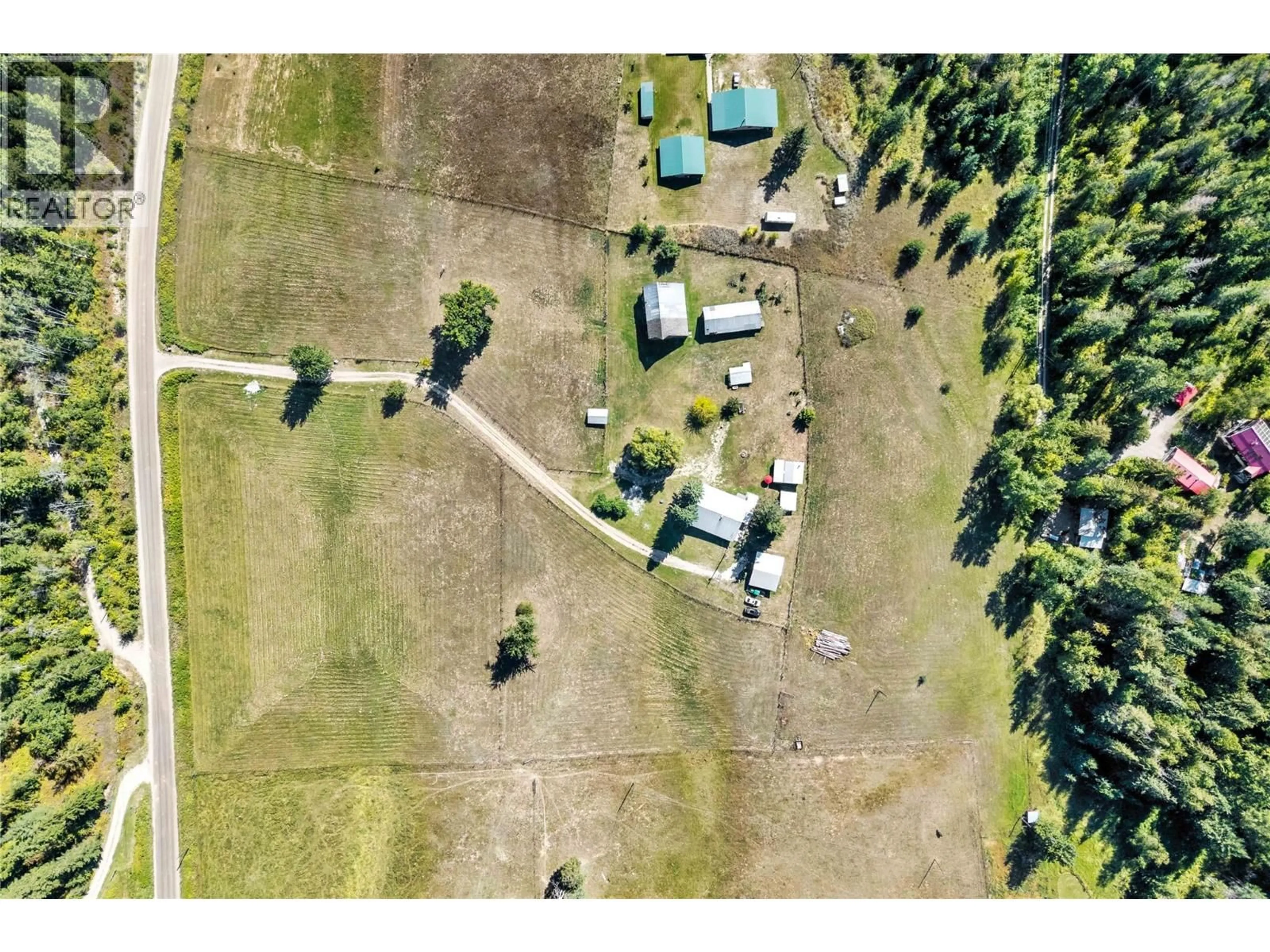 A pic from outside/outdoor area/front of a property/back of a property/a pic from drone, unknown for 1168 MALLORY ROAD SOUTHEAST, Enderby British Columbia V4Y4H7