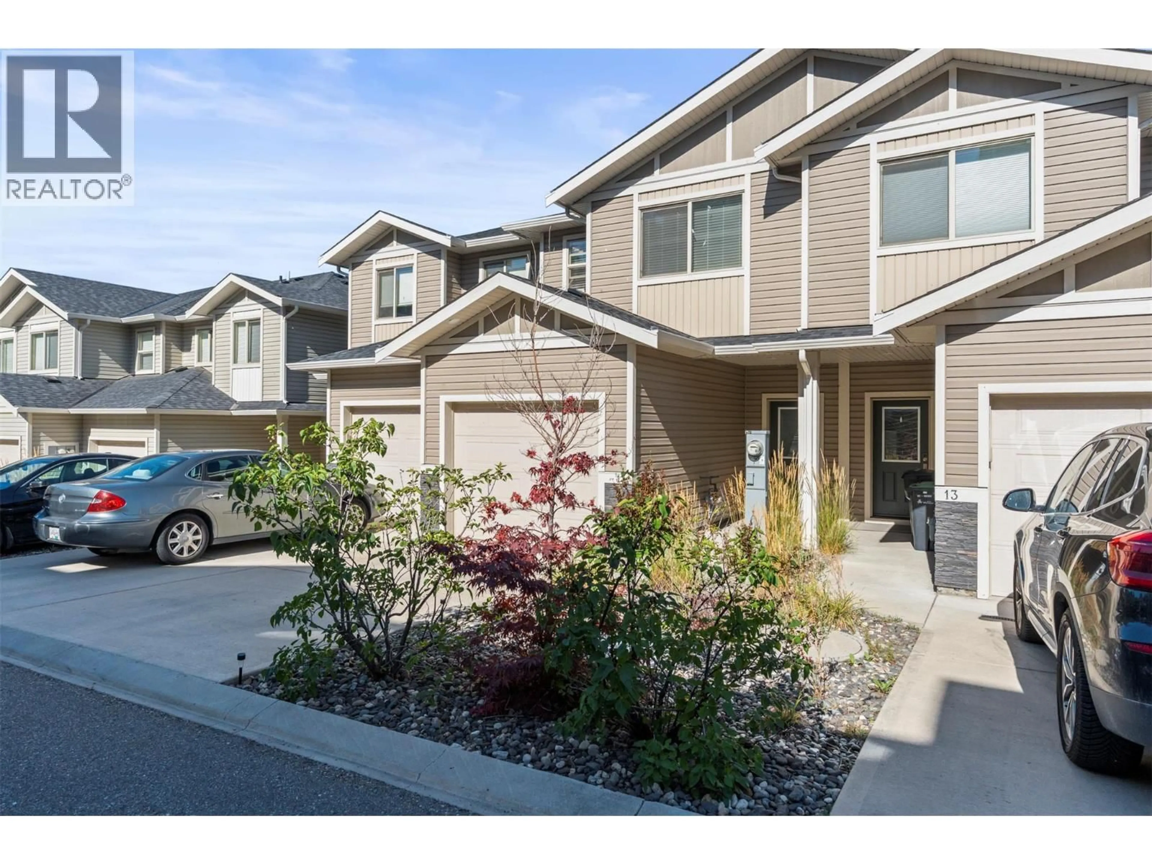 Home with vinyl exterior material, street for 11 - 4700 OKANAGAN AVENUE, Vernon British Columbia V1T9Y7