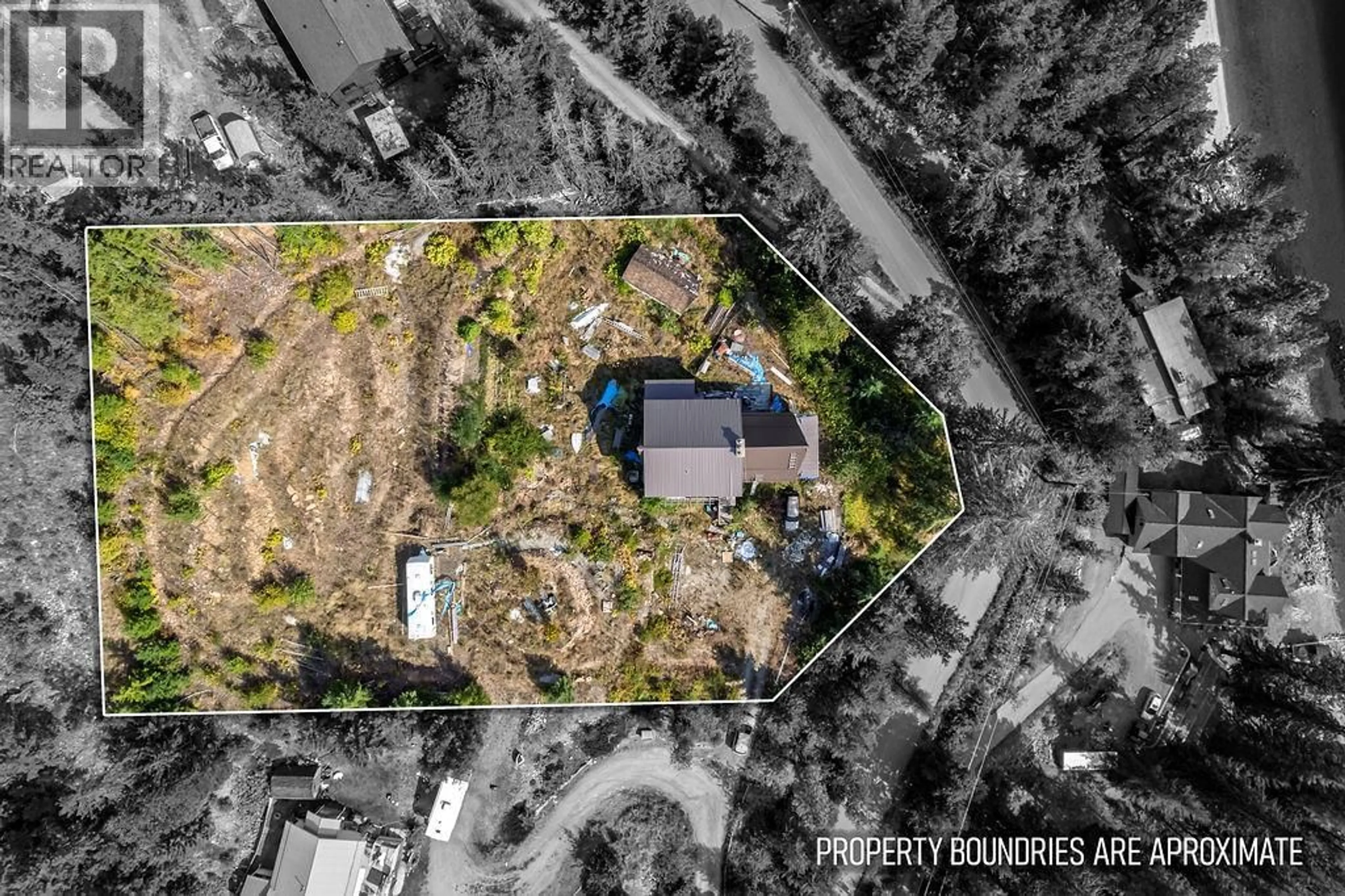 A pic from outside/outdoor area/front of a property/back of a property/a pic from drone, street for 4259 WOODBURY VILLAGE ROAD, Ainsworth British Columbia V0G1M0