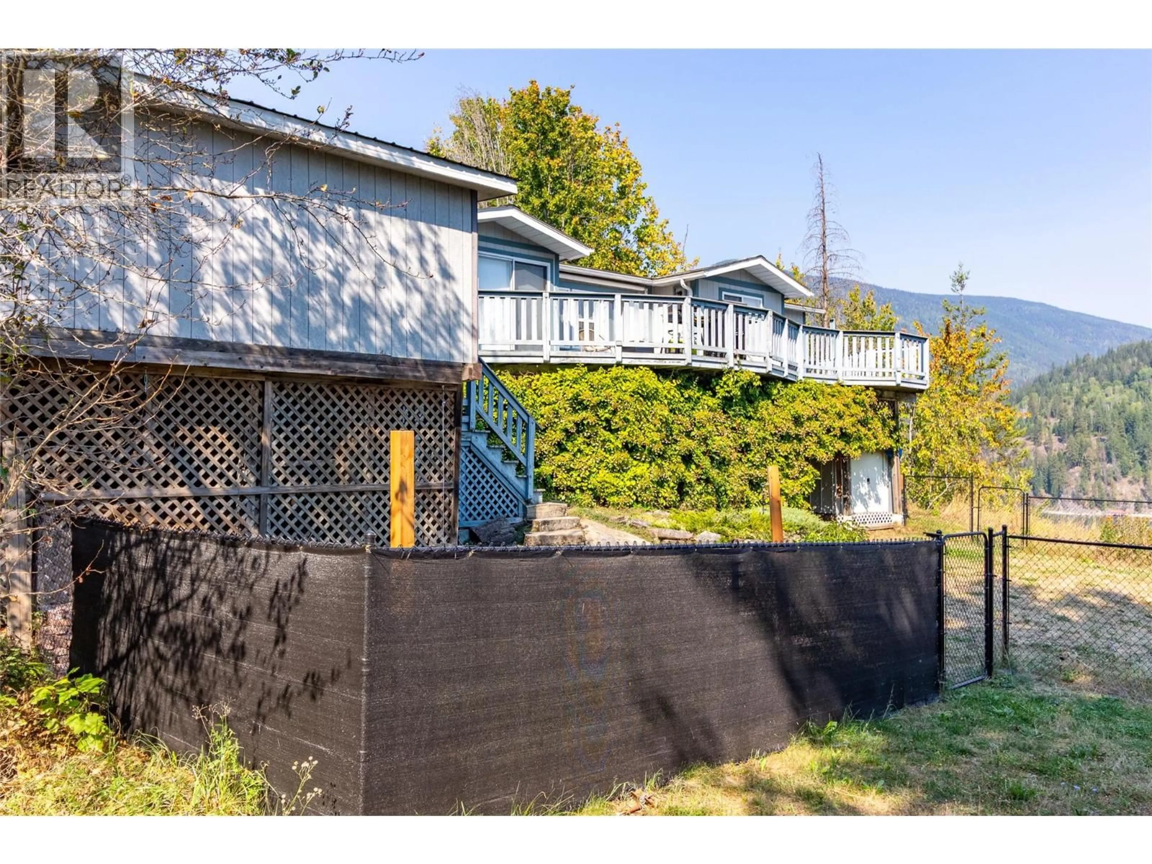 A pic from outside/outdoor area/front of a property/back of a property/a pic from drone, unknown for 1402 GRANITE ROAD, Nelson British Columbia V1L5T6