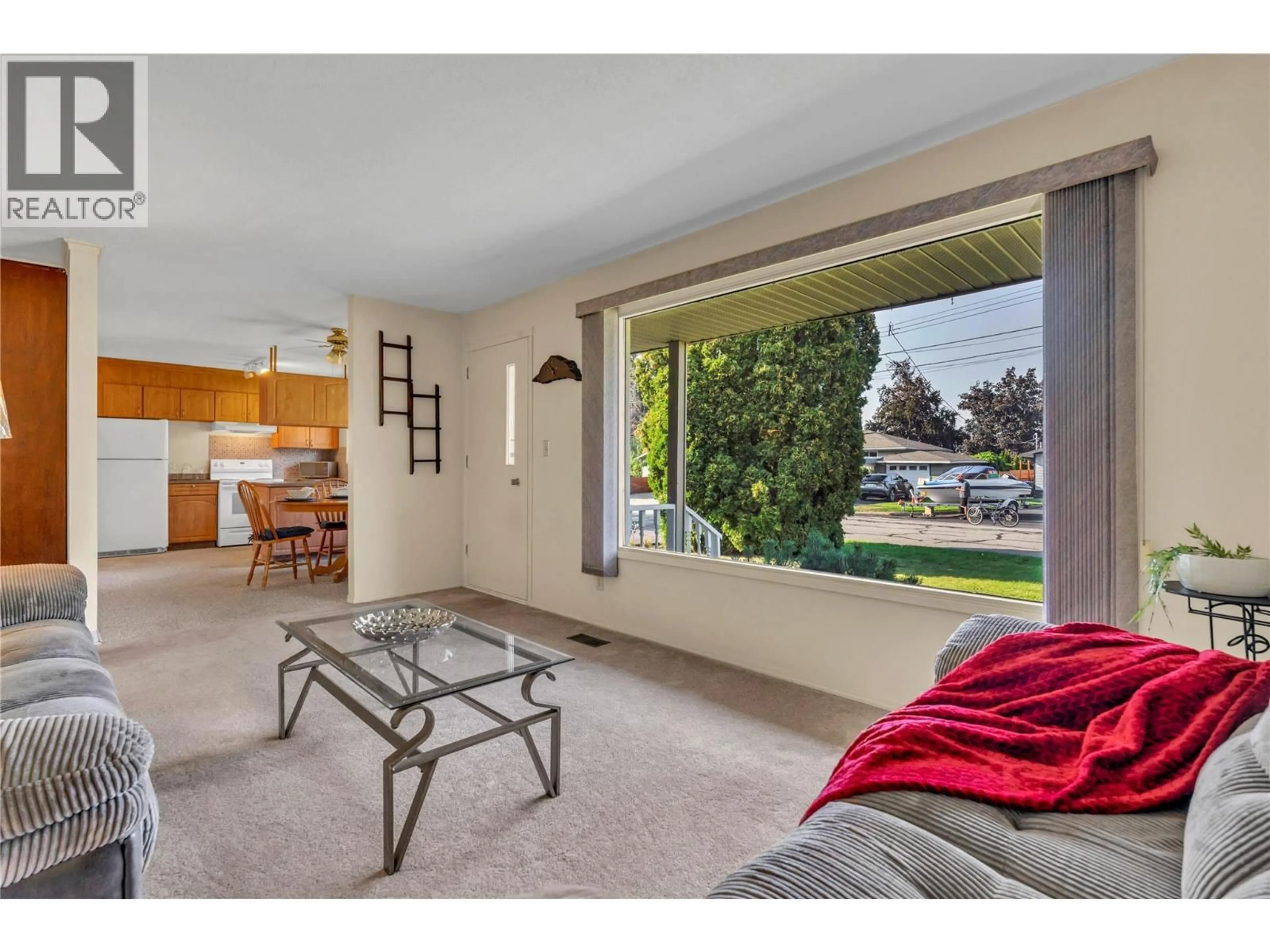 Living room with furniture, unknown for 11113 BARCLAY STREET, Summerland British Columbia V0H1Z0