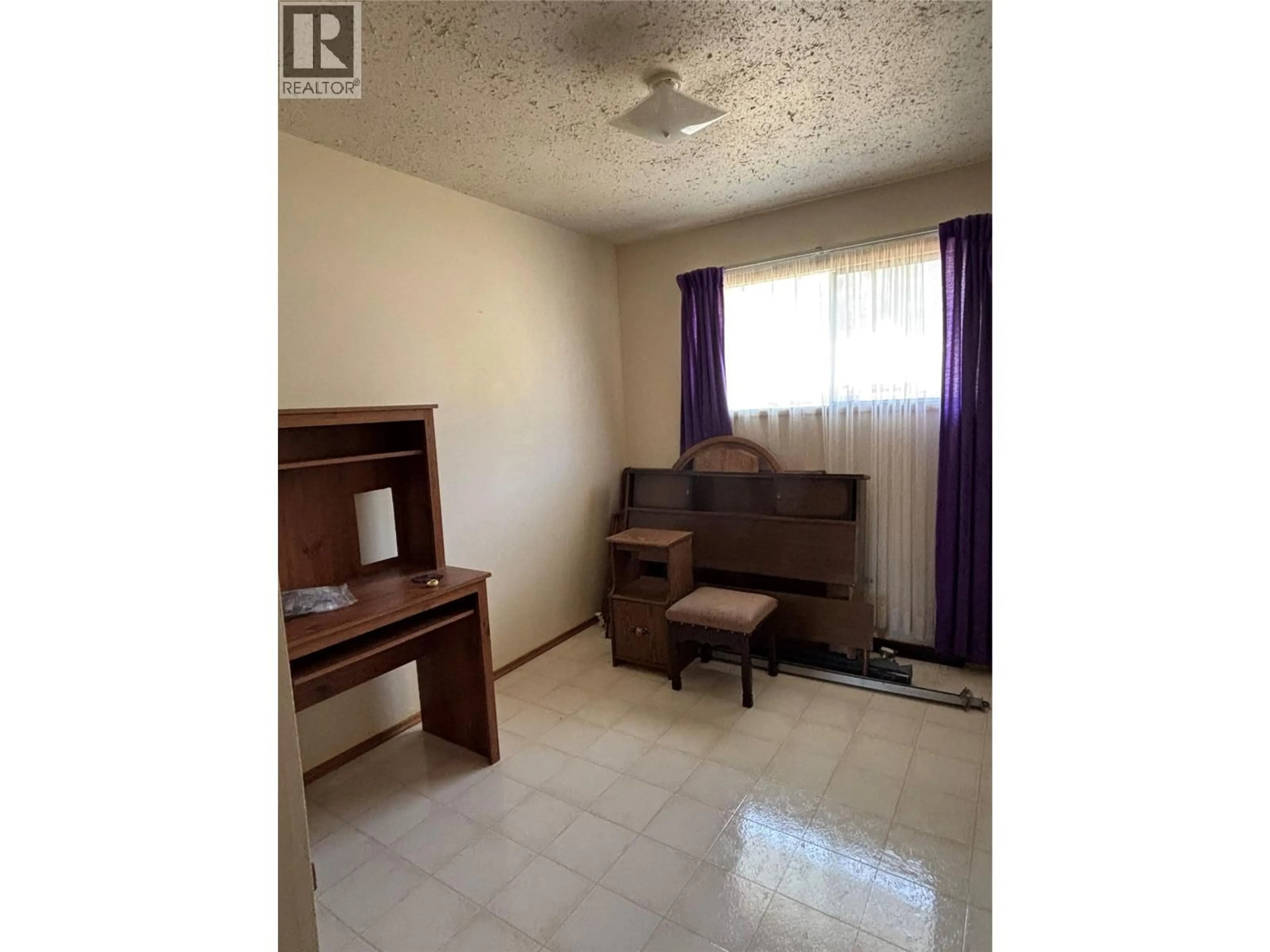 A pic of a room for 22 SHORT STREET, Fruitvale British Columbia V0G1L0