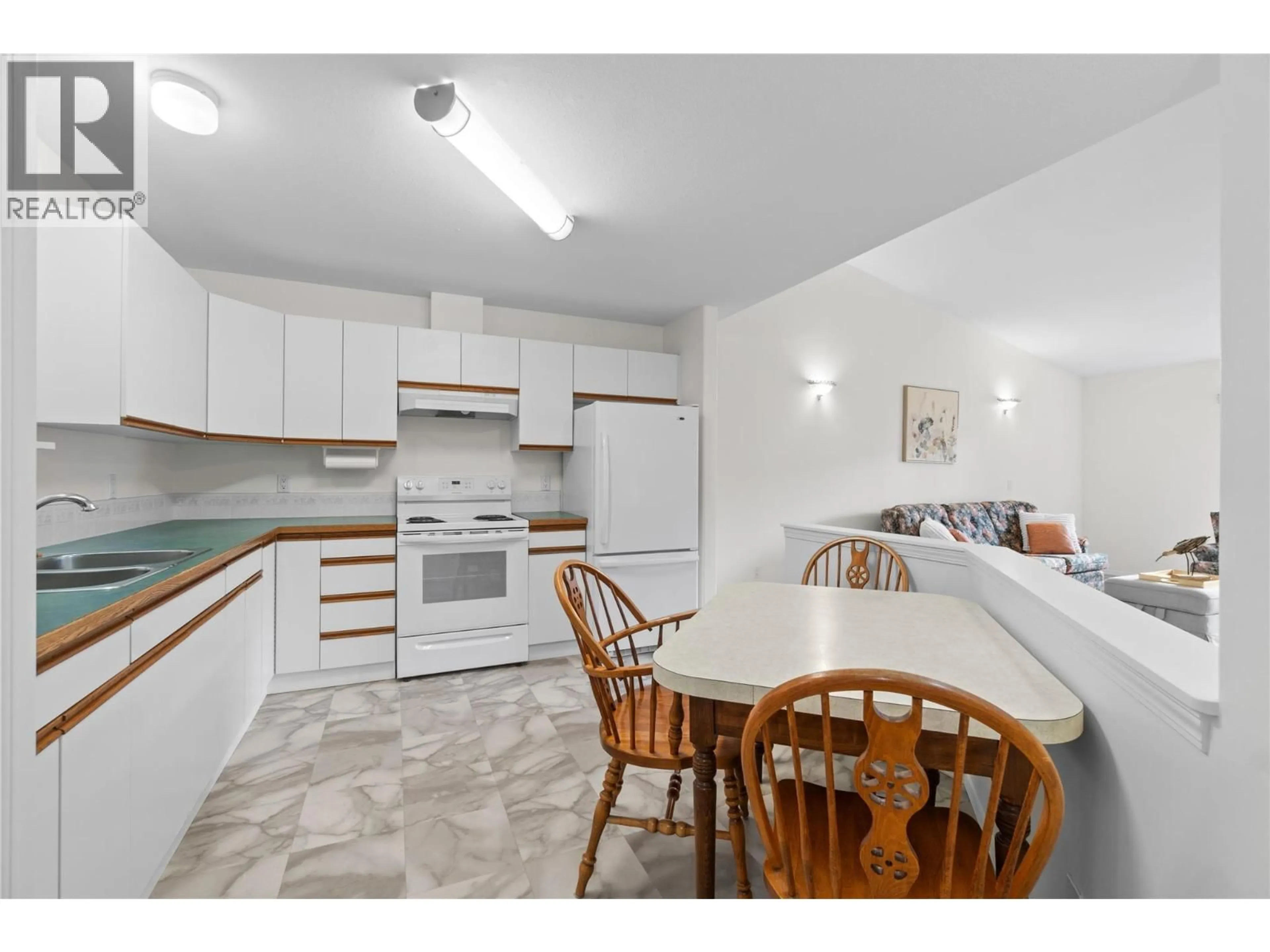 Standard kitchen, unknown for 42 - 219 TEMPLE STREET, Sicamous British Columbia V0E2V1