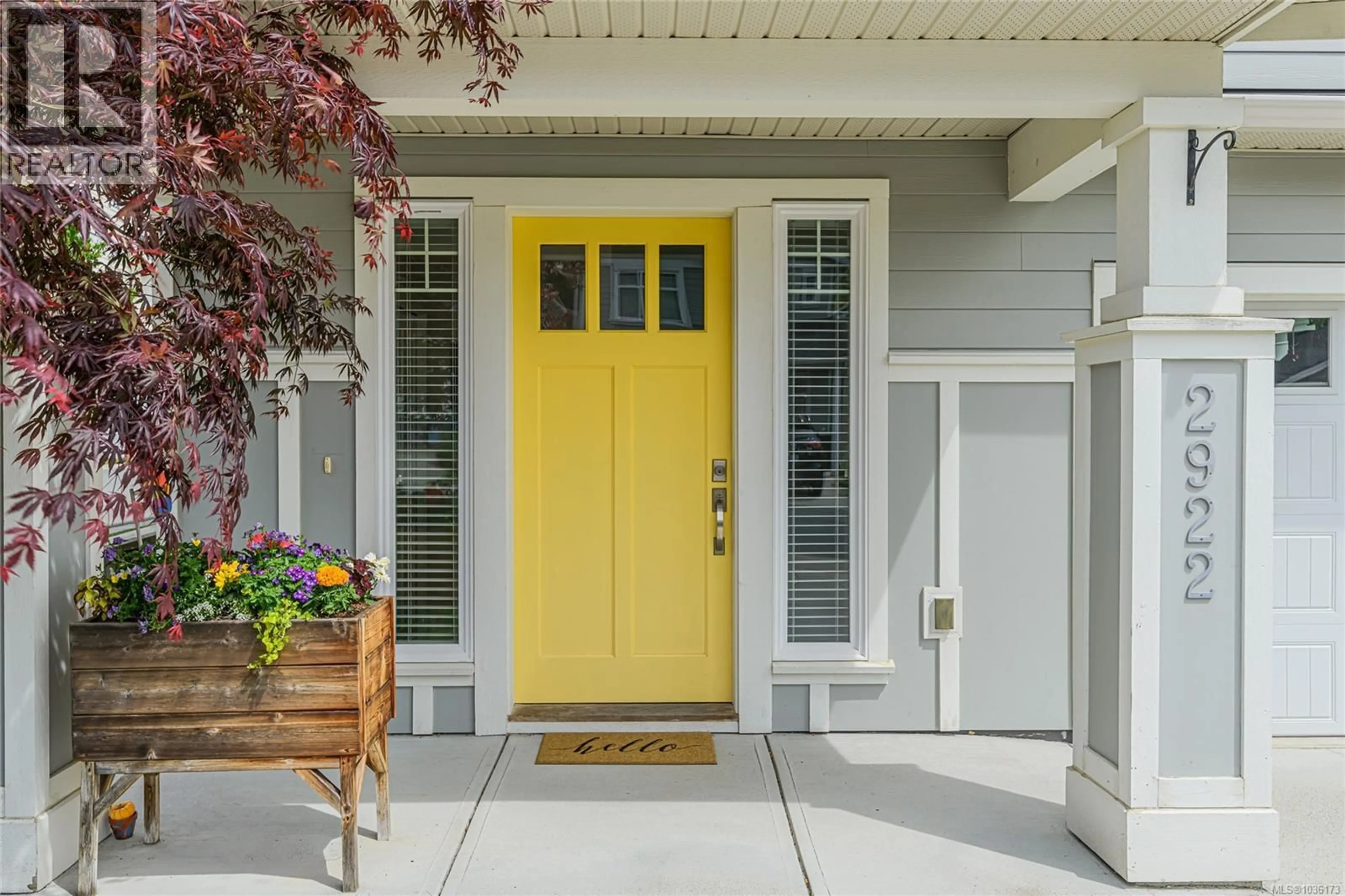 Indoor entryway for 2922 BURLINGTON CRESCENT, Langford British Columbia V9B0K6