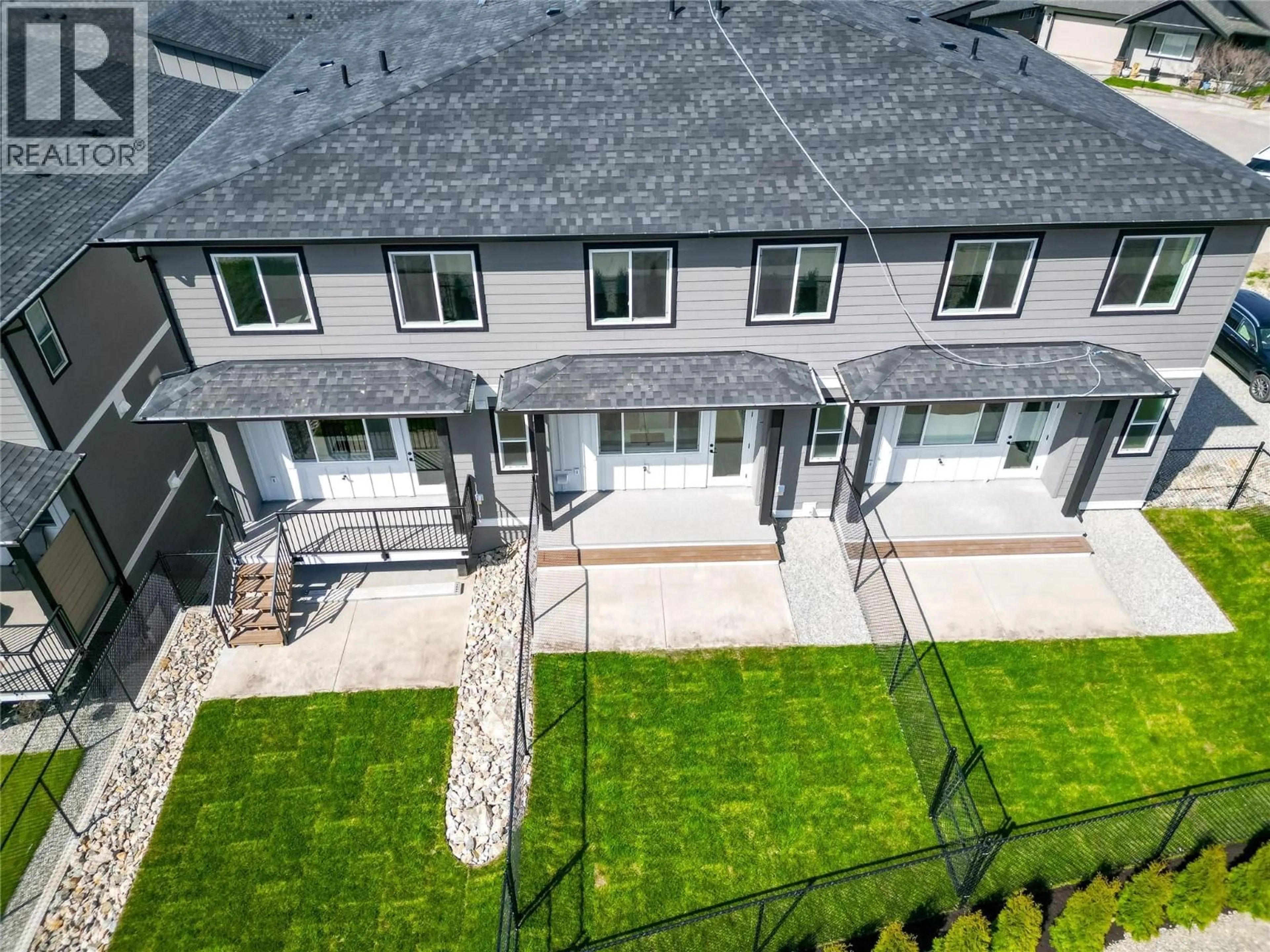 A pic from outside/outdoor area/front of a property/back of a property/a pic from drone, street for 6 - 1180 OLD AUTO ROAD SOUTHEAST, Salmon Arm British Columbia V1E2P5