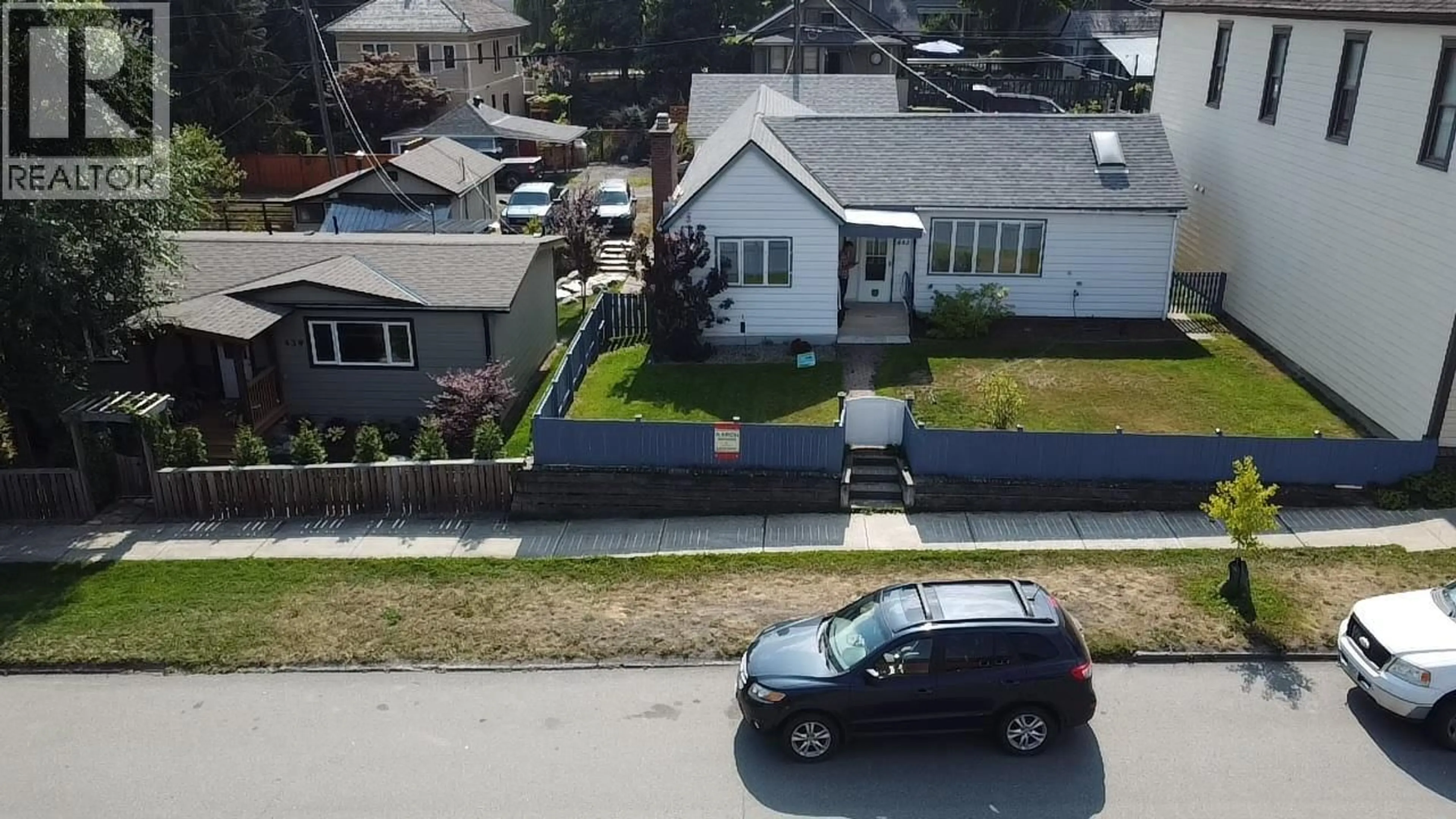 A pic from outside/outdoor area/front of a property/back of a property/a pic from drone, street for 443 A AVENUE, Kaslo British Columbia V0G1M0