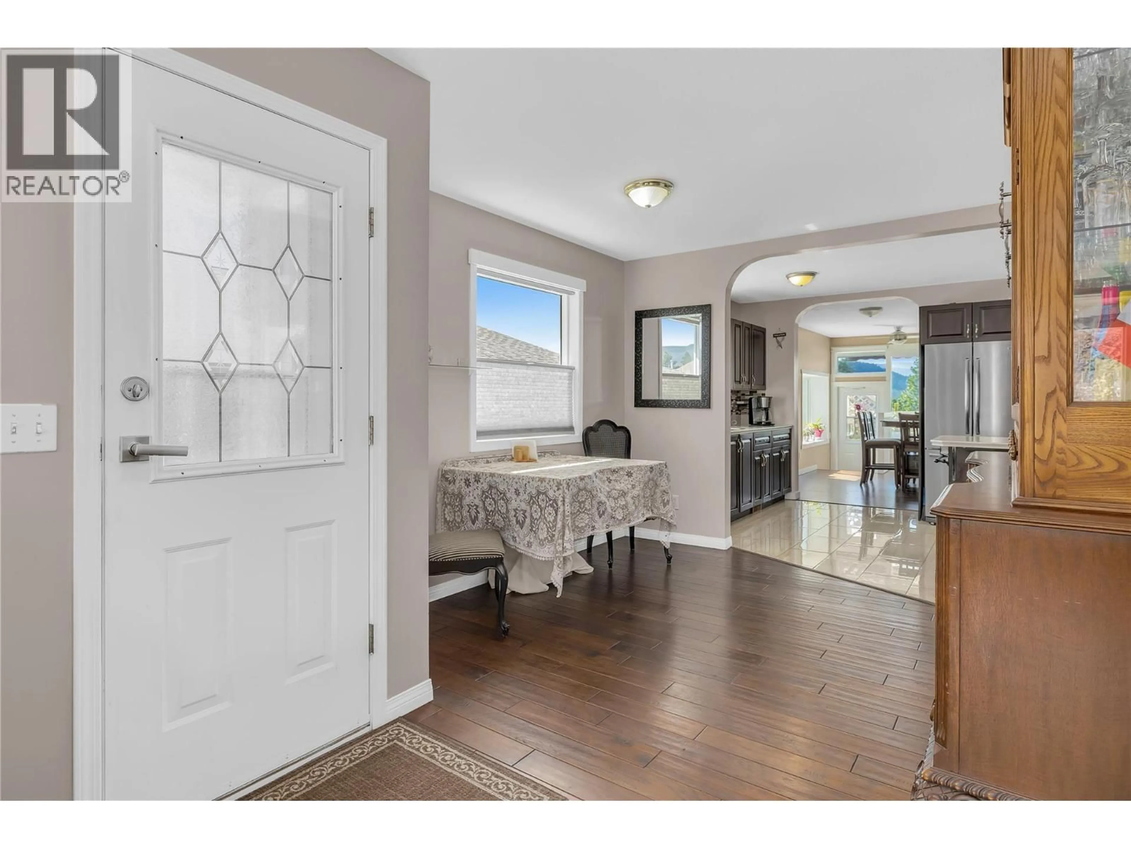 Indoor entryway for 23 - 6400 SPENCER ROAD, Kelowna British Columbia V1V1R6